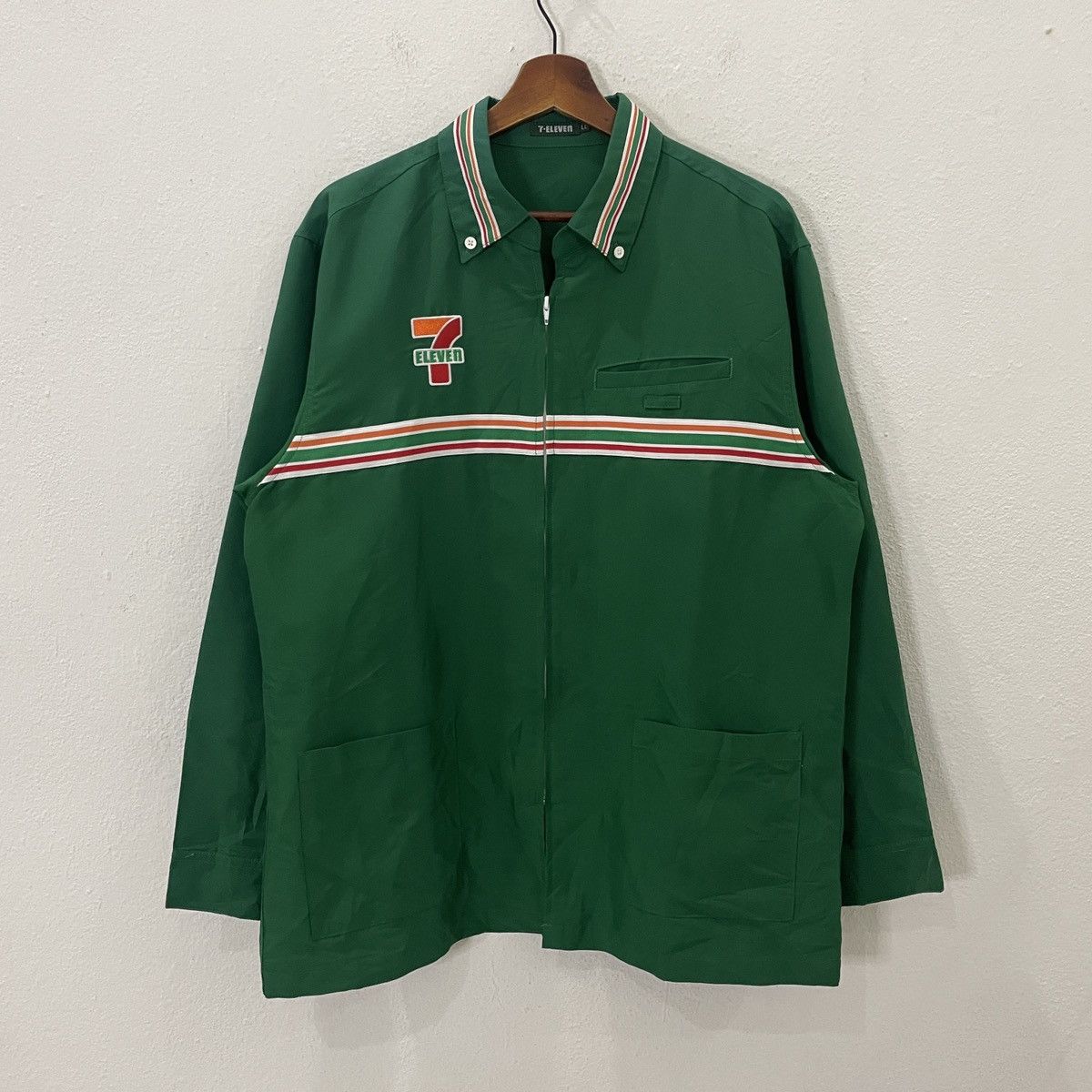 Japanese Brand × Vintage Vintage 7 Eleven Embroidery Big Logo Zipper Ups Sweater Size US L / EU 52-54 / 3 - 7 Thumbnail