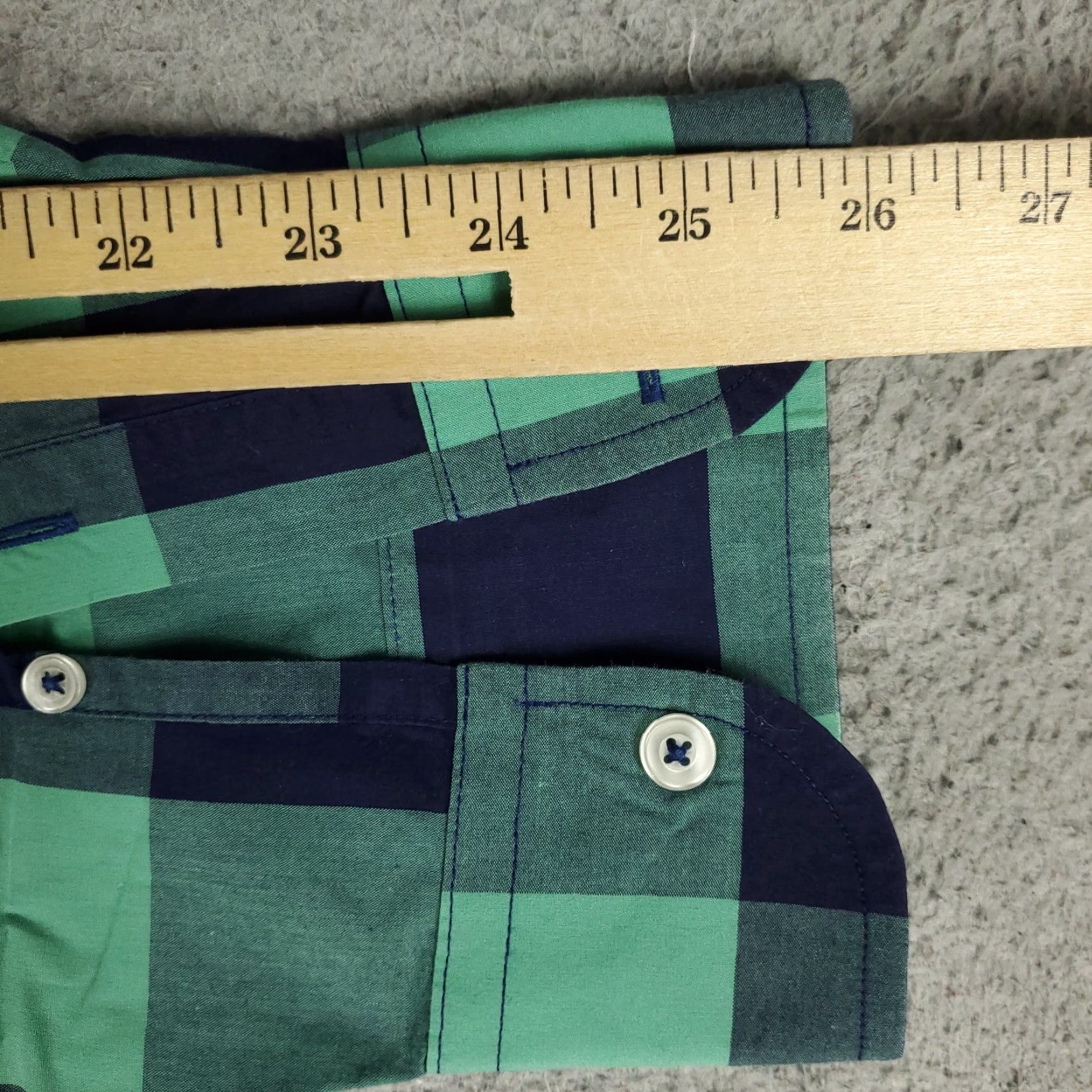 UNTUCKit **Untucked Shirt Men's XL Blue Check Button-Up Long Sleeve** User: Untucked Shirt Men's XL Blue Check Button-Up Long Sleeve Size US XL / EU 56 / 4 - 6 Thumbnail