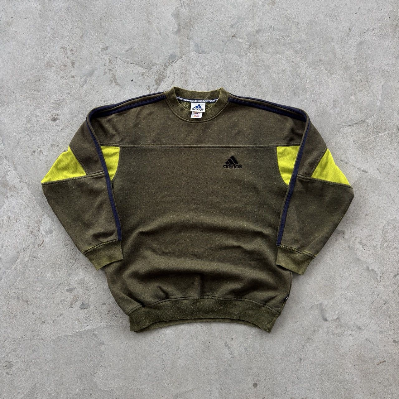 Adidas Vintage 90s Adidas Crewneck Sweatshirt Size US XL / EU 56 / 4 - 1 Thumbnail