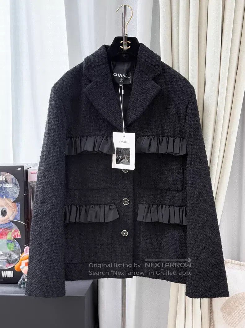 Chanel Chanel Satin pocket suit collar long-sleeved knitted jacke Size XS / US 0-2 / IT 36-38 - 2 Thumbnail
