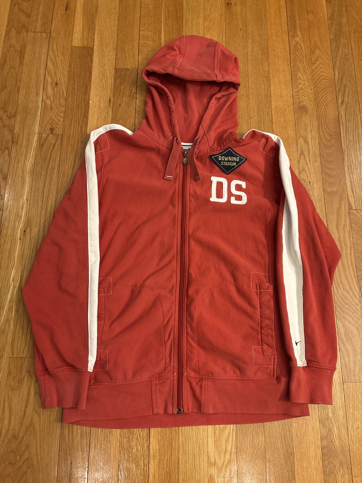 Nike Vintage Nike Zip Up Hoodie size M Size US M / EU 48-50 / 2 - 1 Thumbnail