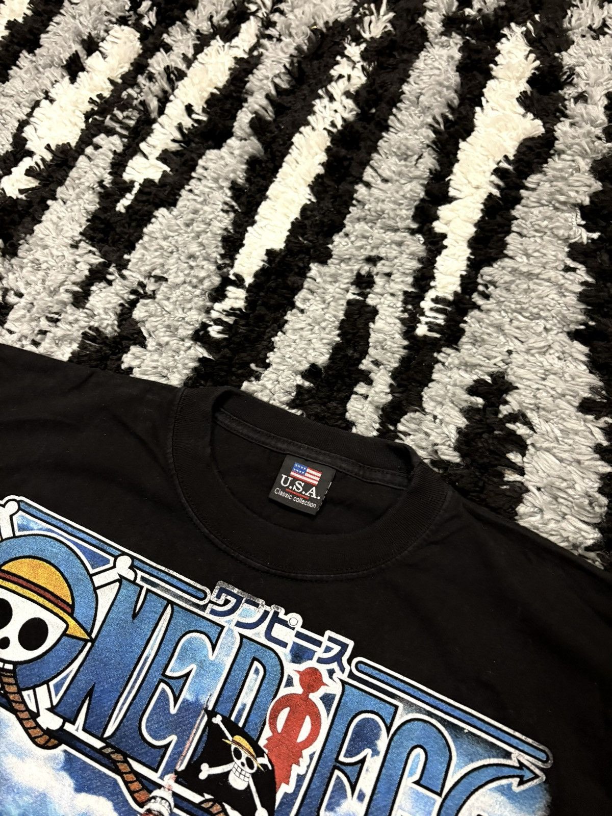 Anime One piece anime big graphic rare t-shirt vintage style y2k Size US L / EU 52-54 / 3 - 3 Thumbnail