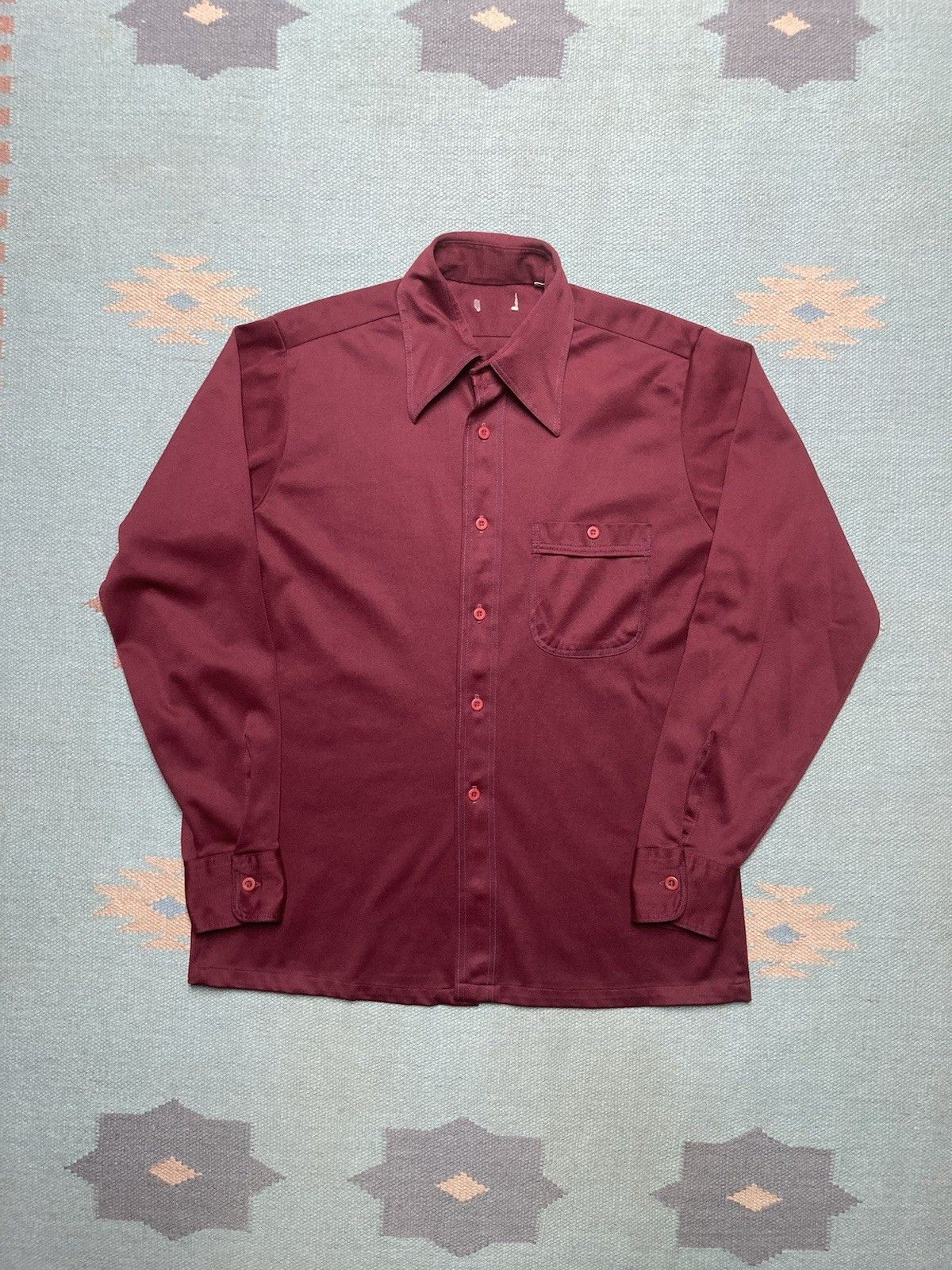 Vintage Vintage 60s 70s button shirt polyester knit maroon medium Size US M / EU 48-50 / 2 - 1 Thumbnail