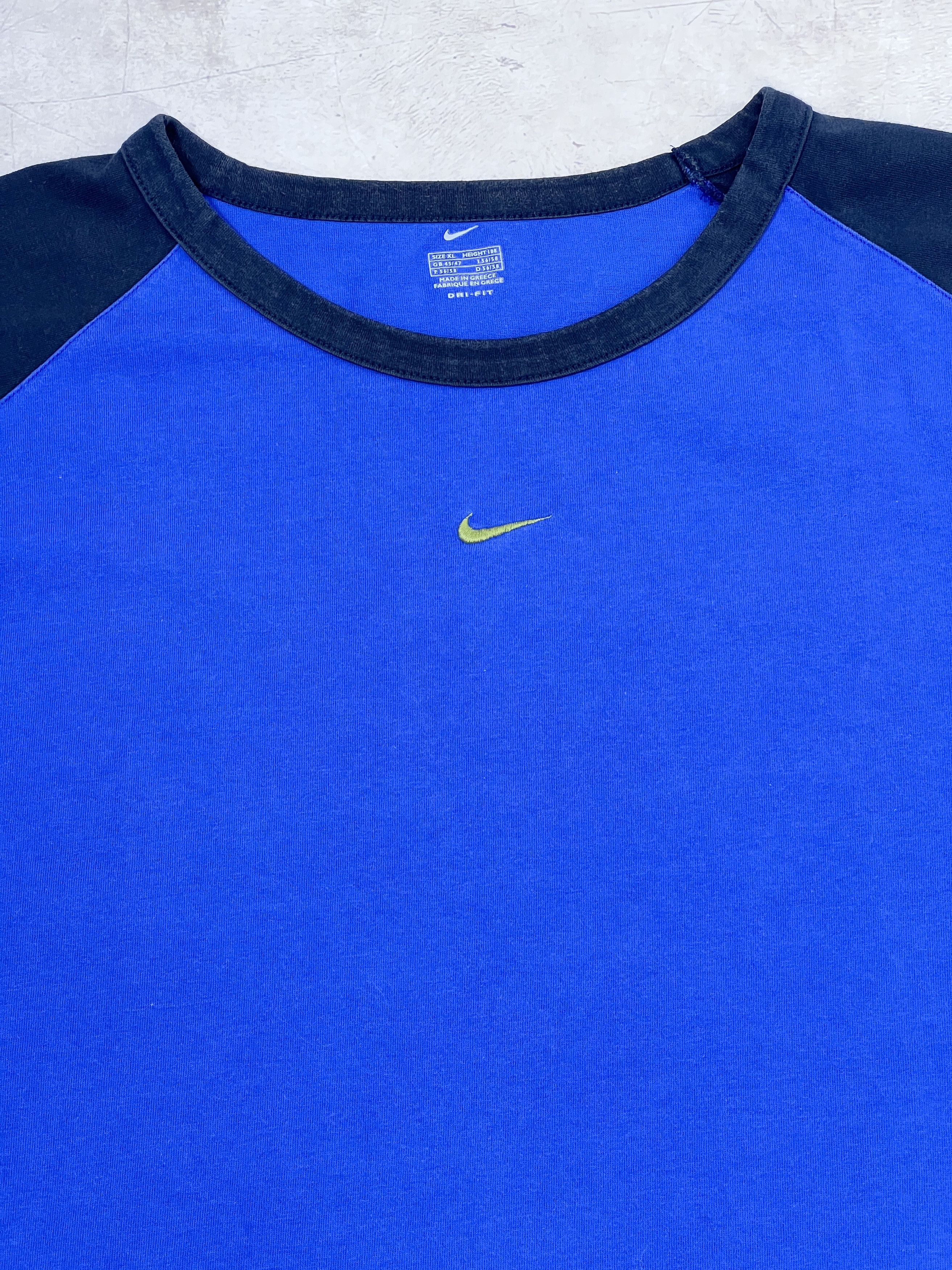 Nike × Vintage Vintage Nike T-Shirt Central Swoosh Logo Size US L / EU 52-54 / 3 - 7 Thumbnail