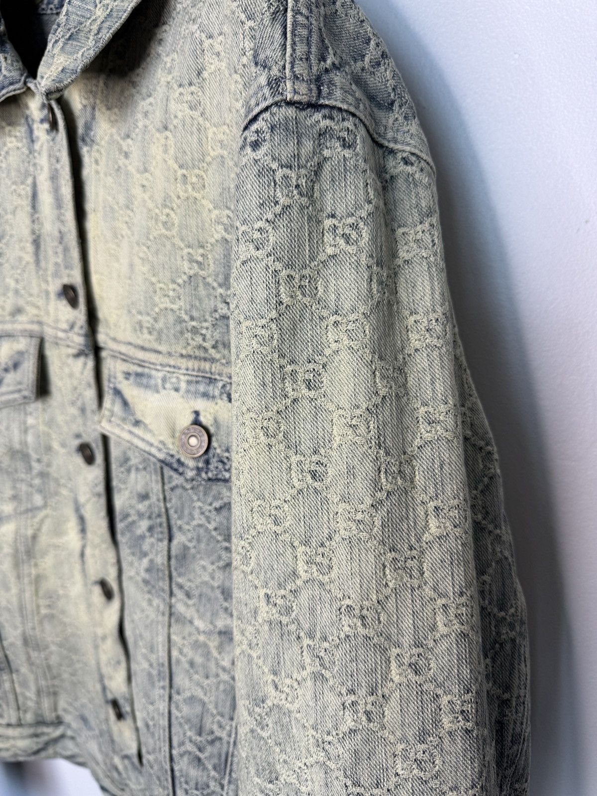 Gucci Gucci GG Monogram Acid Wash Denim Jacket Size US L / EU 52-54 / 3 - 5 Thumbnail