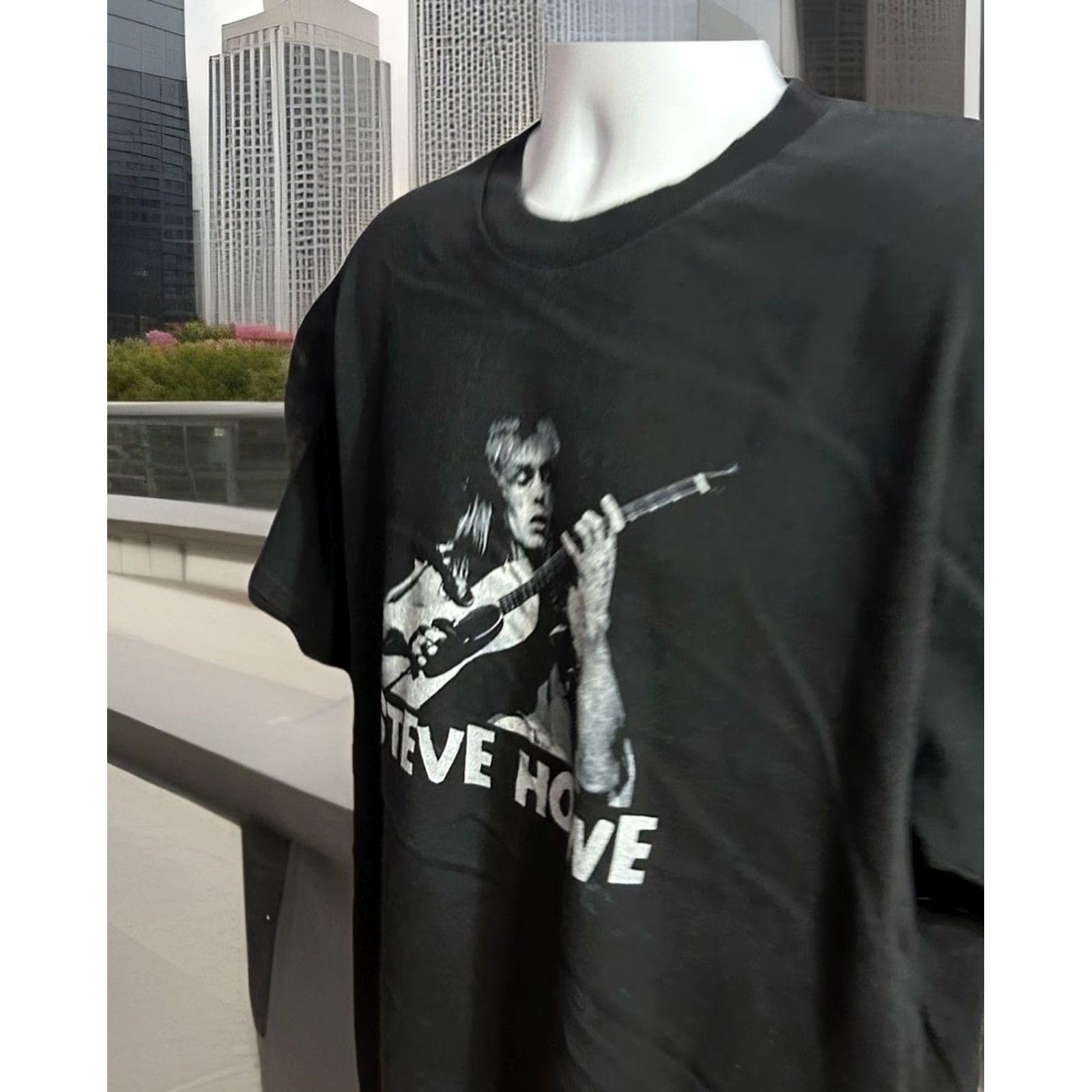Vintage VINTAGE Steve Howe Shirt Men XL Black Short Sleeve Front Graphic Guitarist Rock Band Size US XL / EU 56 / 4 - 5 Thumbnail