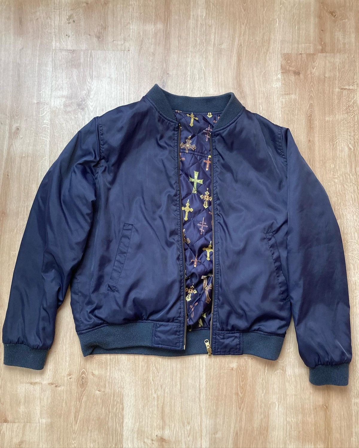 Supreme Supreme 2013 S/S Reversible Crosses Bomber | Grailed Supreme Supreme 2013 S/S Reversible Crosses Bomber | Grailed