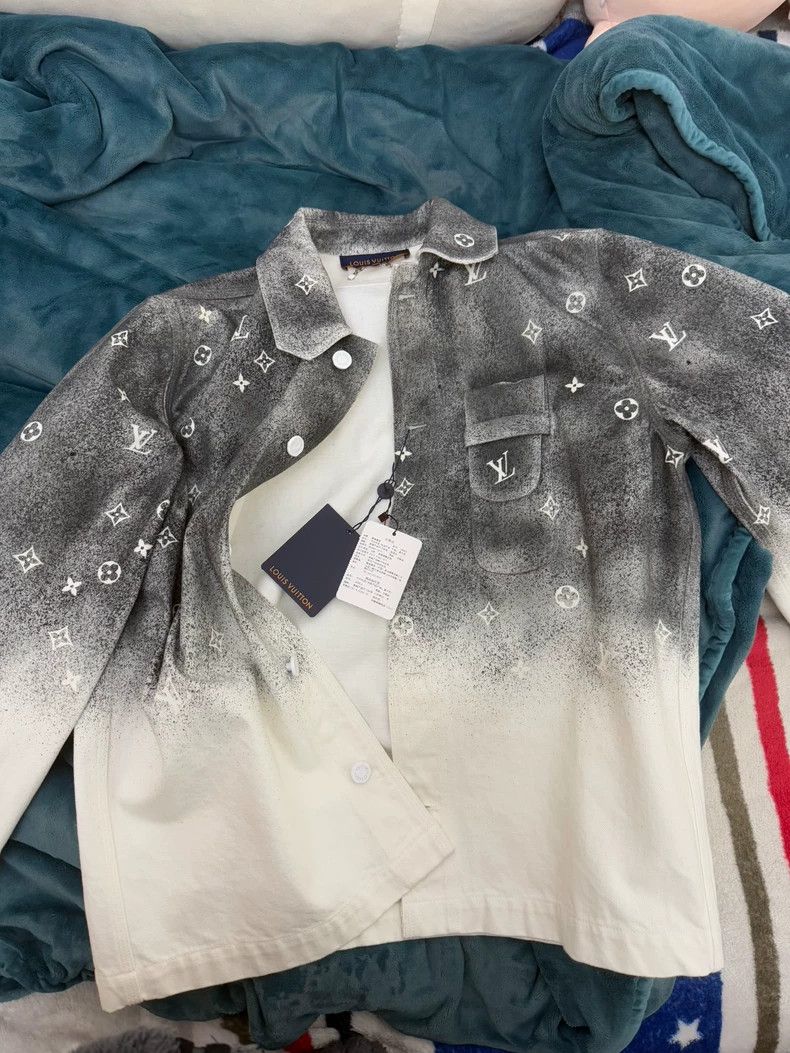 Louis Vuitton Louis Vuitton Star Gradient Denim Shirt 2502-Nextarrow Size US M / EU 48-50 / 2 - 2 Thumbnail