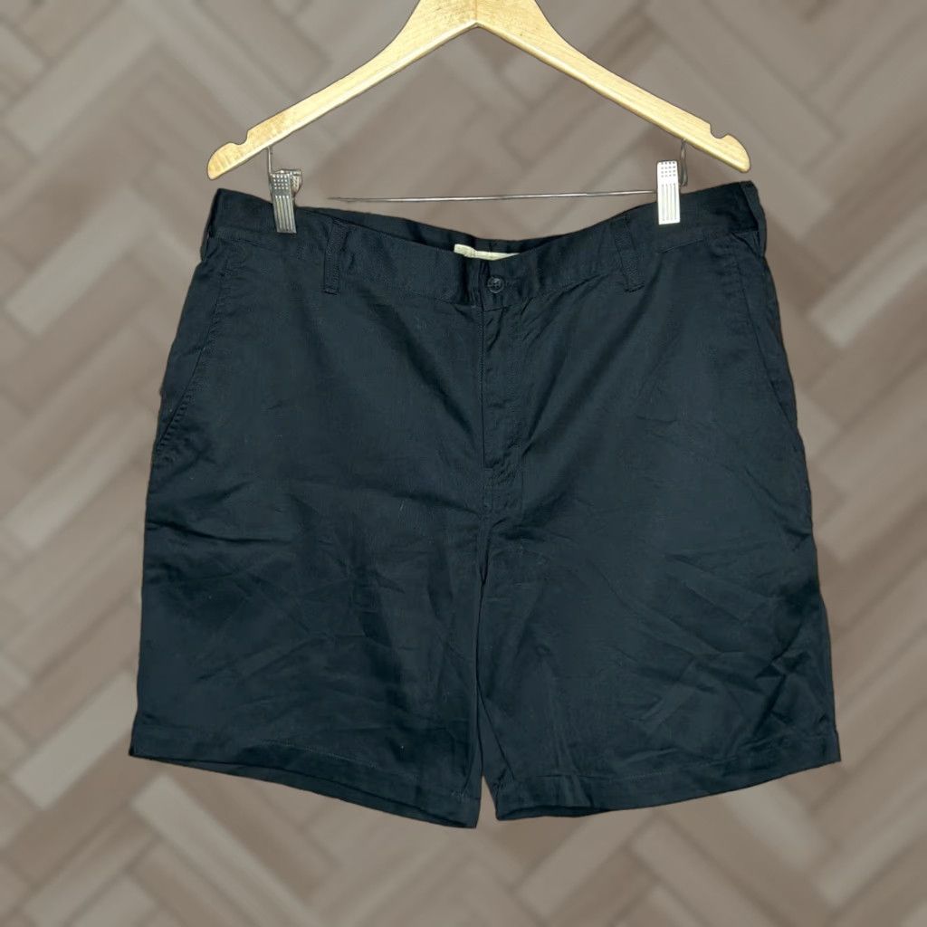 Vintage Cabela's Women’s Size 18 Cargo Shorts Black NWOT Casual Outdoor Hiking Size 40" / US 18 - 1 Thumbnail