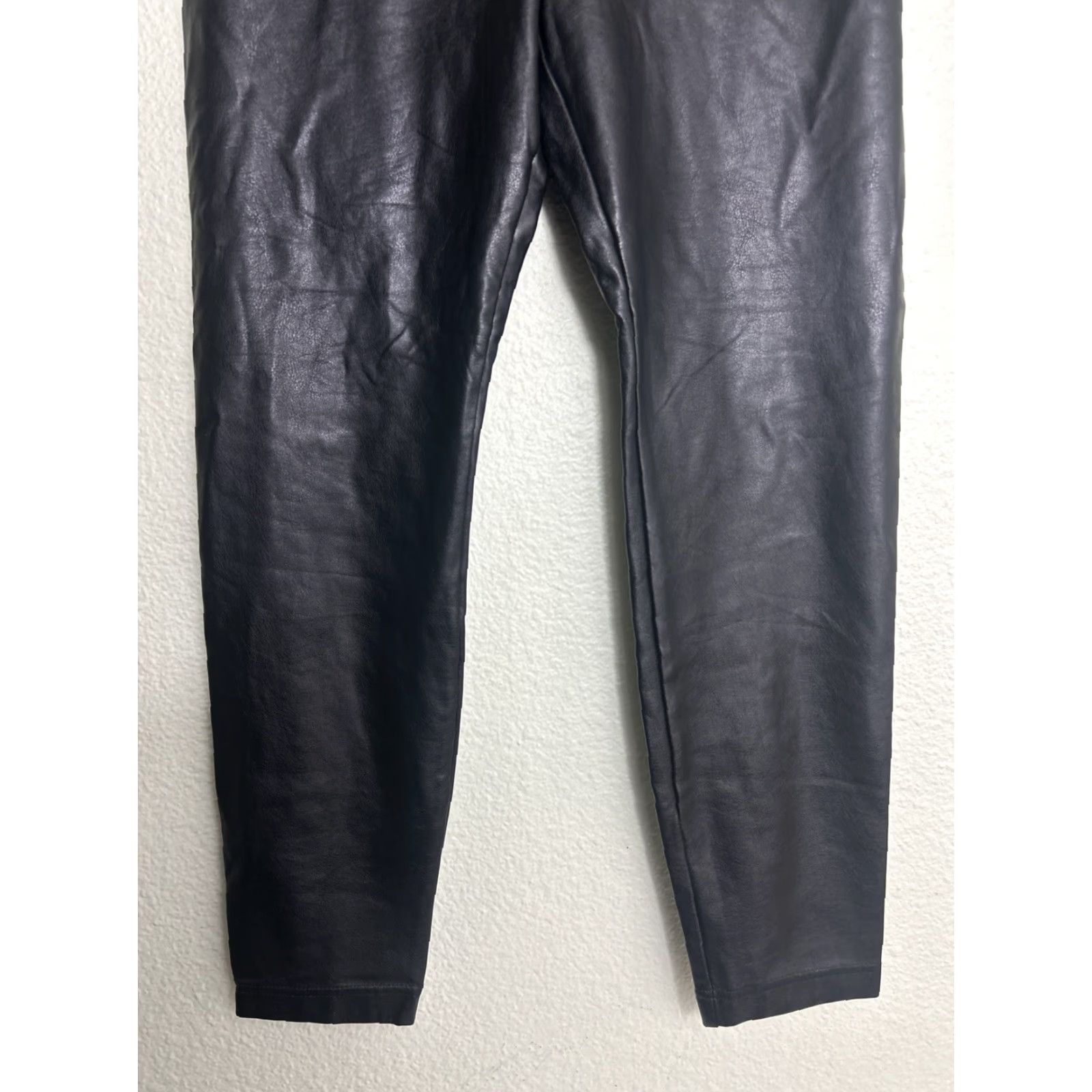 Vintage Catherine Malandrino Pants Womens Large Black Rayon Blend Faux Leather Pull On Skinny High Rise Flat Front Size 36" / US 14 / IT 50 - 2 Thumbnail