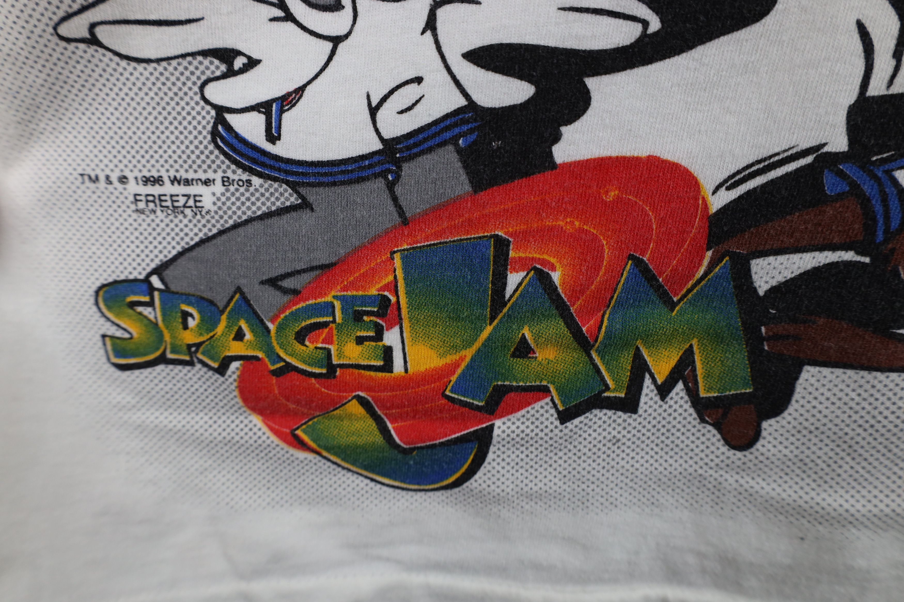 Vintage Vintage 90s Looney Tunes Space Jam Basketball T-Shirt USA Size US XL / EU 56 / 4 - 7 Thumbnail