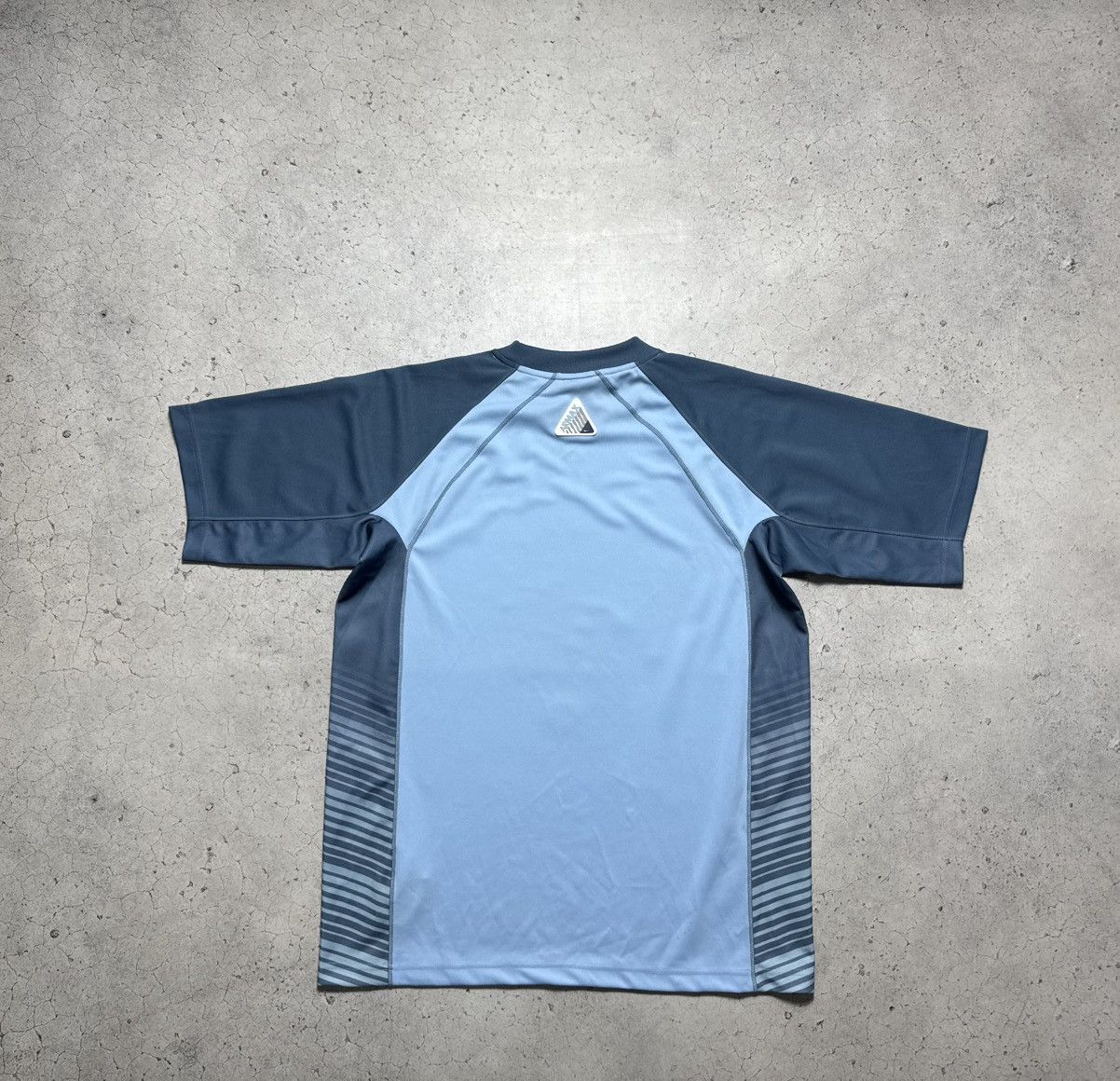 Nike Nike Vintage T-Shirt Center Swoosh Size L Size US L / EU 52-54 / 3 - 8 Thumbnail