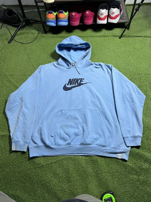 Baby blue best sale nike spellout sweatshirt