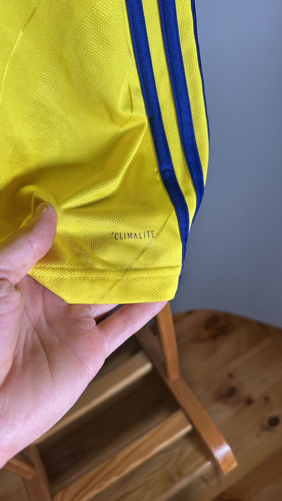 Vintage Sweden Home Football Shirt 2017/19 Adults small Adidas Size US S / EU 44-46 / 1 - 9 Thumbnail