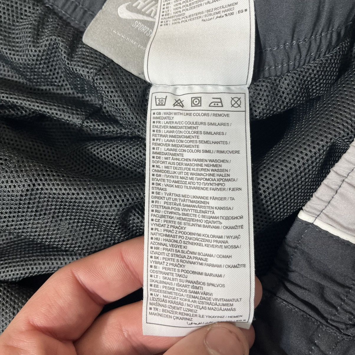 Nike 00s Vintage Nike Pants Nylon Rare Swoosh Drill Size US 40 / EU 56 - 10 Thumbnail