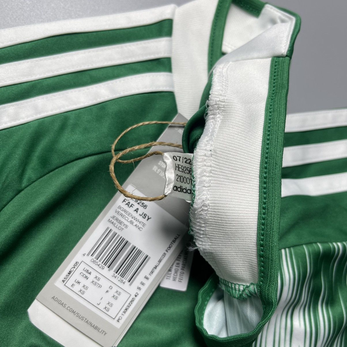 Adidas ALGERIA ADIDAS 2022 WORLD CUP FOOTBALL SOCCER AWAY JERSEY Size US XS / EU 42 / 0 - 4 Thumbnail