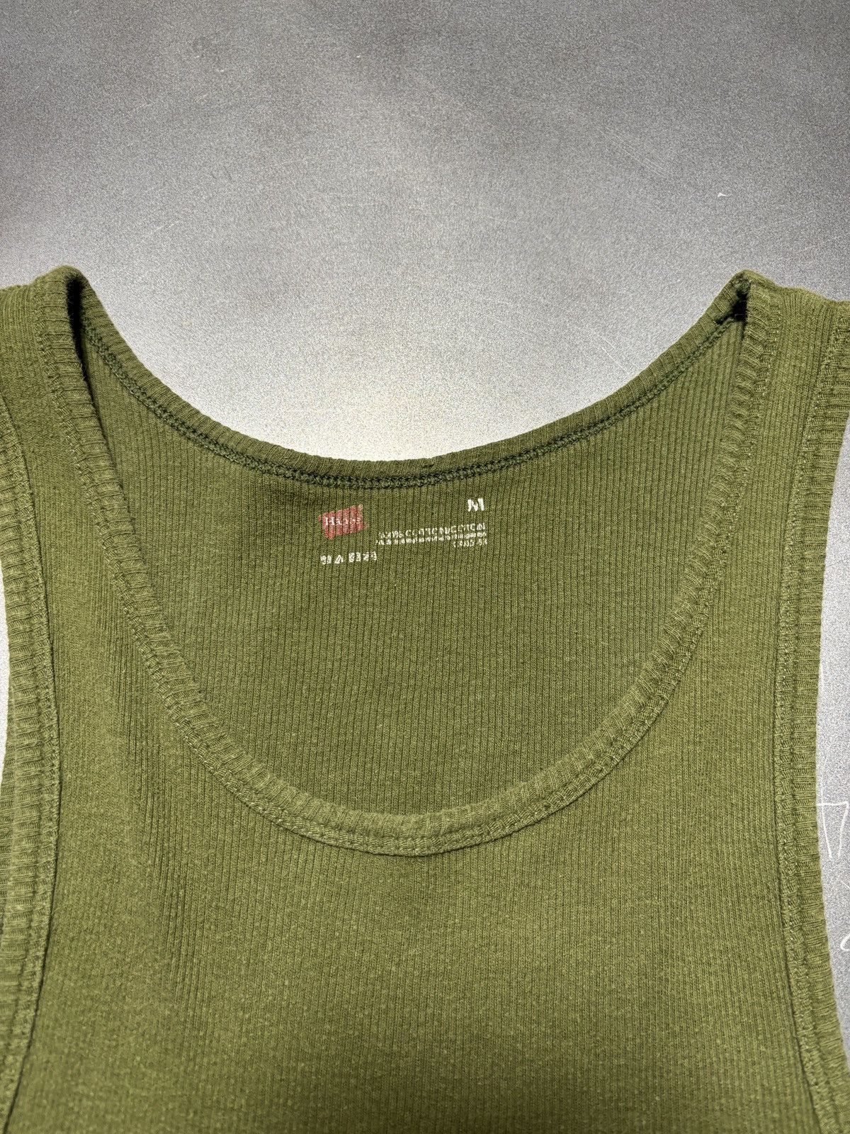 Hanes 2000s Vintage Hanes Tank Top Blank Drab Army Green 90s Size US M / EU 48-50 / 2 - 3 Thumbnail