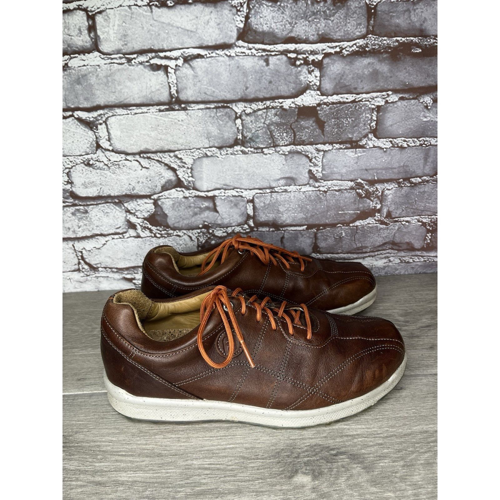 Footjoy FOOTJOY FJ VERSALUXE Spikeless Golf Shoes Size 8M US/41EU Br Size US 8 / IT 38 - 12 Thumbnail