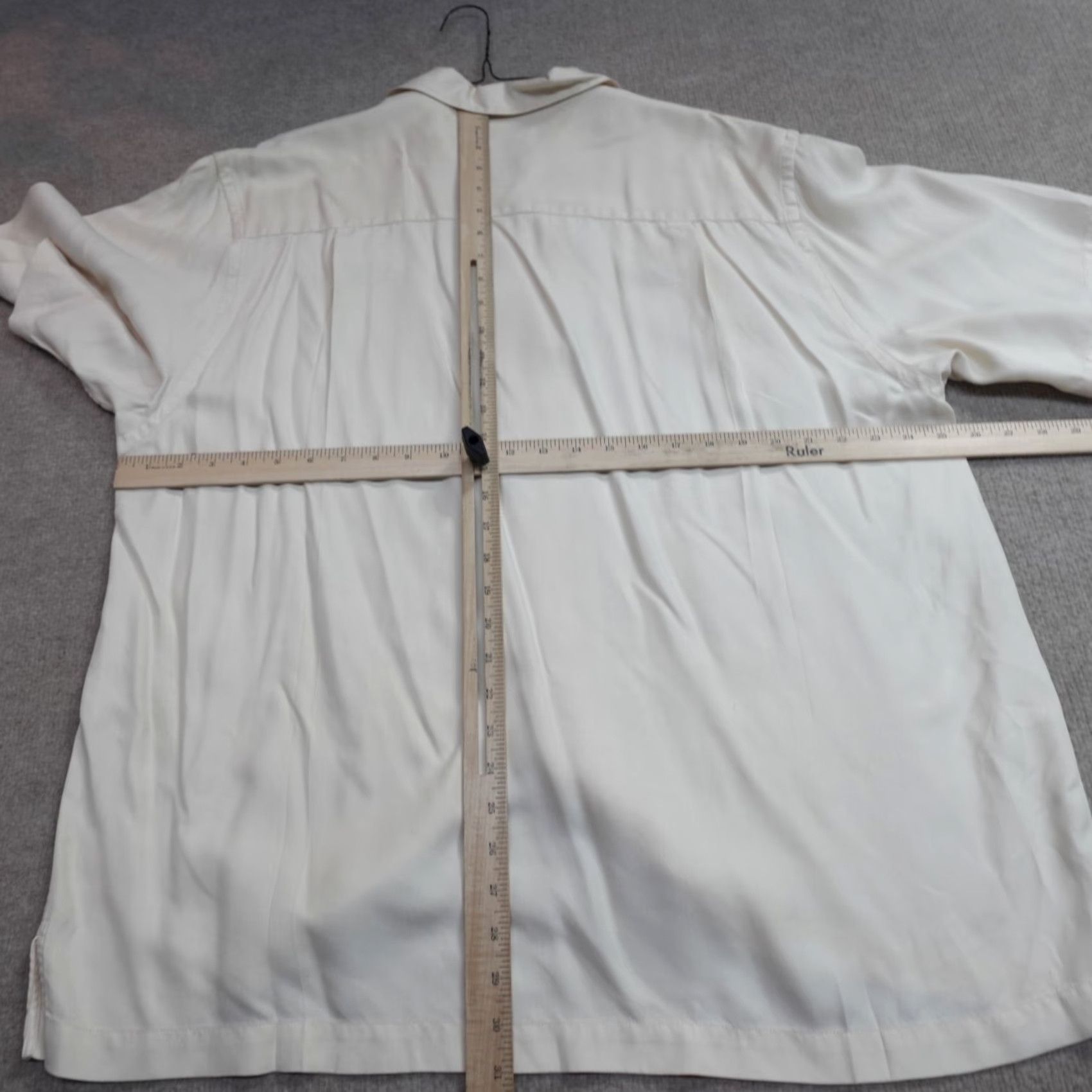 Vintage Masters Shirt XL Beige Camp Loop Collar Embroidered Silk Augusta Shirt Men Adult XL Beige Silk Embroidered Camp Loop Collar Button-Up Short Sleeve Size US XL / EU 56 / 4 - 5 Thumbnail