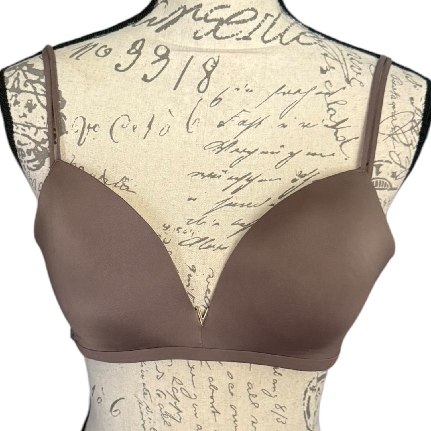 Victorias Secret Victoria's Secret Wireless Lightly Lined Bra Size 34C in Brown, Women's