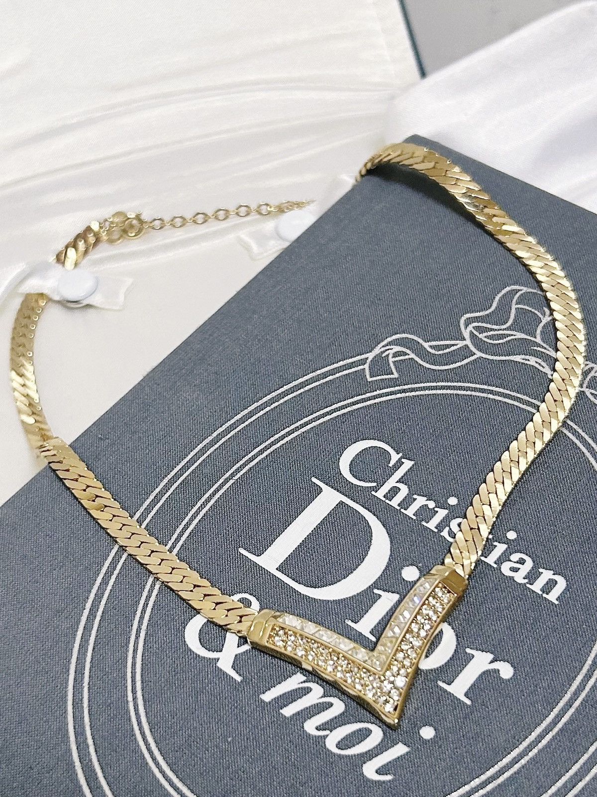 Dior Authentic Dior Vintage 24kt G.P Crystal Herringbone Necklace Size ONE SIZE - 4 Thumbnail