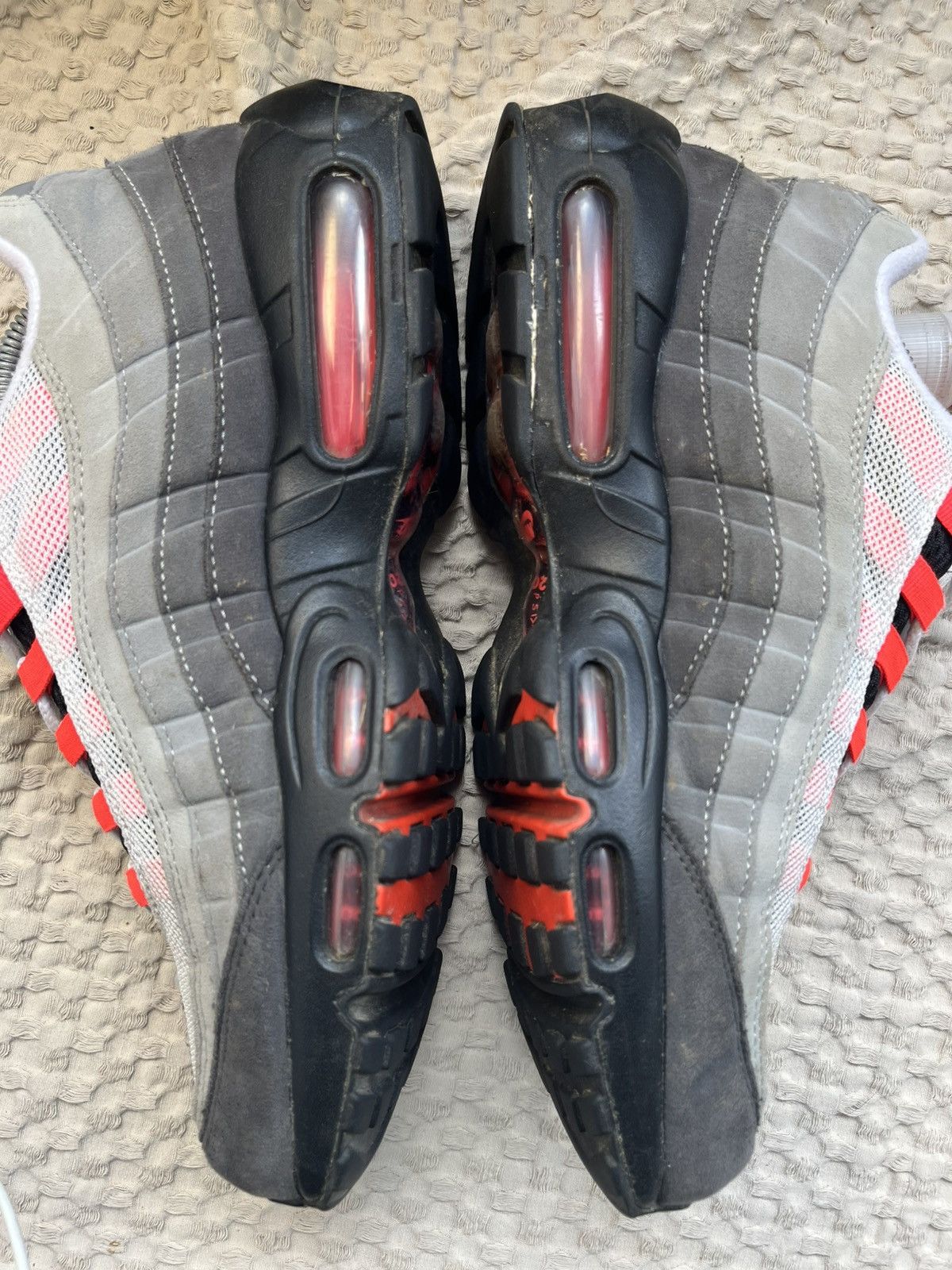 Nike Air max 95 solar red (2018) Size US 9 / EU 42 - 2 Thumbnail