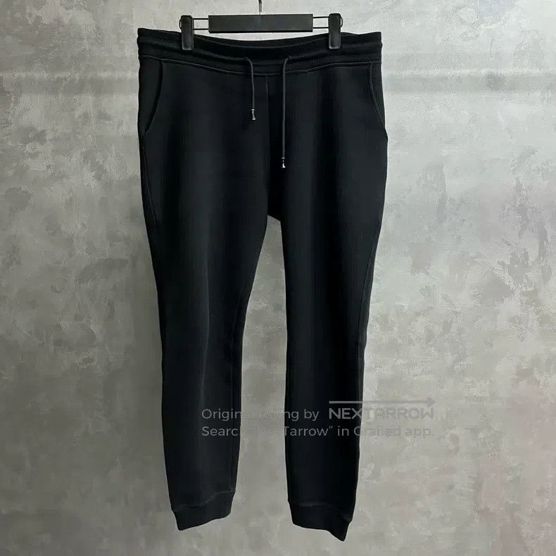 Louis Vuitton Louis Vuitton size m Black Brand Logo Casual Straight Leg S Size US 28 / EU 44 - 1 Thumbnail