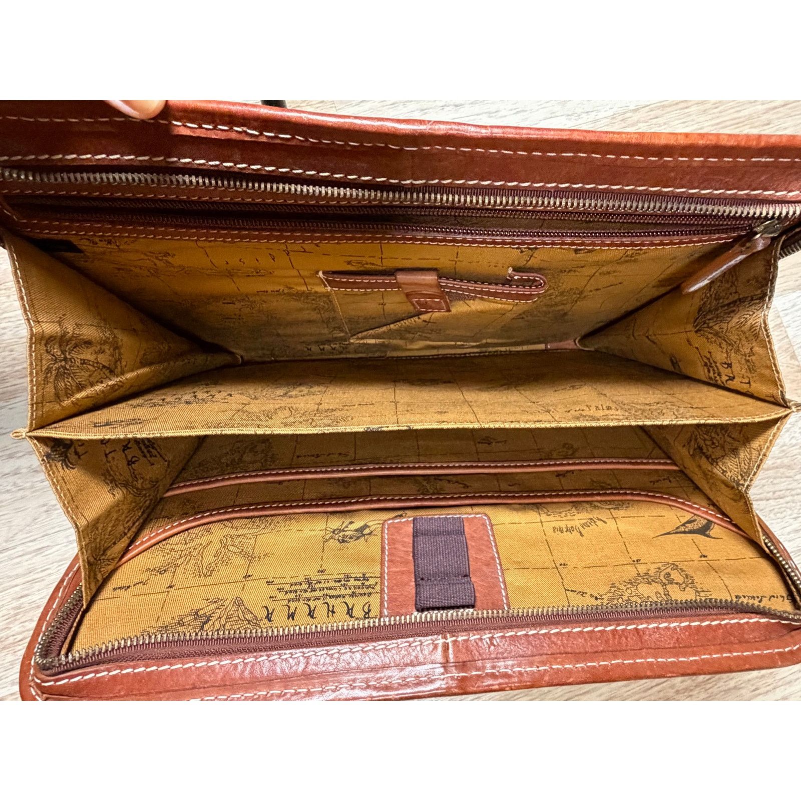 Tommy Bahama Vintage Tommy Bahama Leather/Canvas Portfolio Brief Folder Size ONE SIZE - 8 Thumbnail