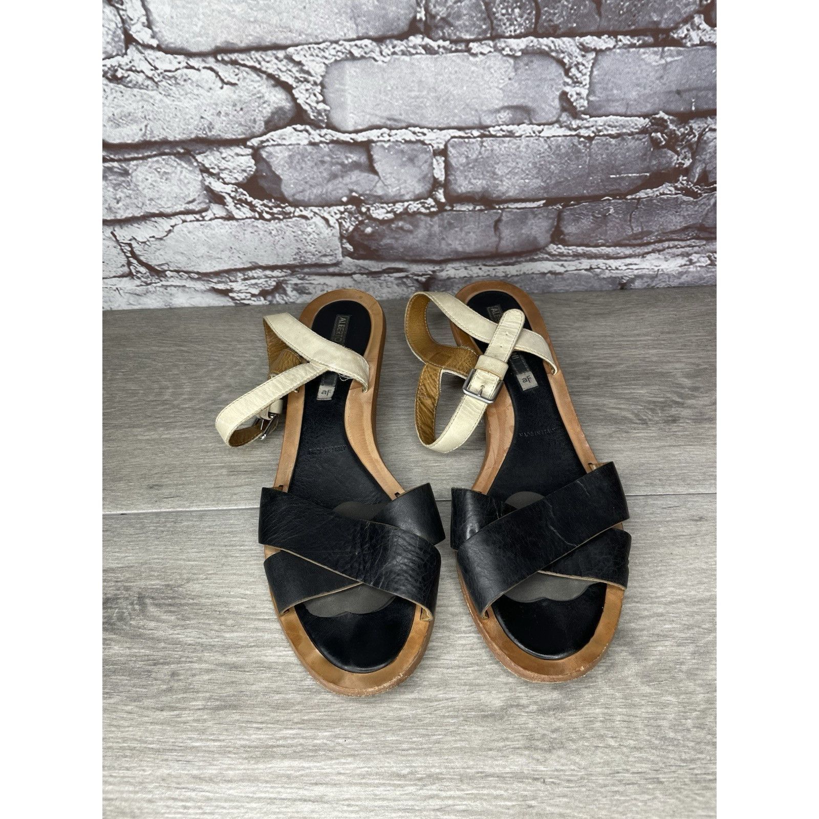 Alberto ALBERTO FERMANI Black Ivory Leather Ankle Strap Heel Sandals Size US 10.5 / IT 40.5 - 15 Thumbnail