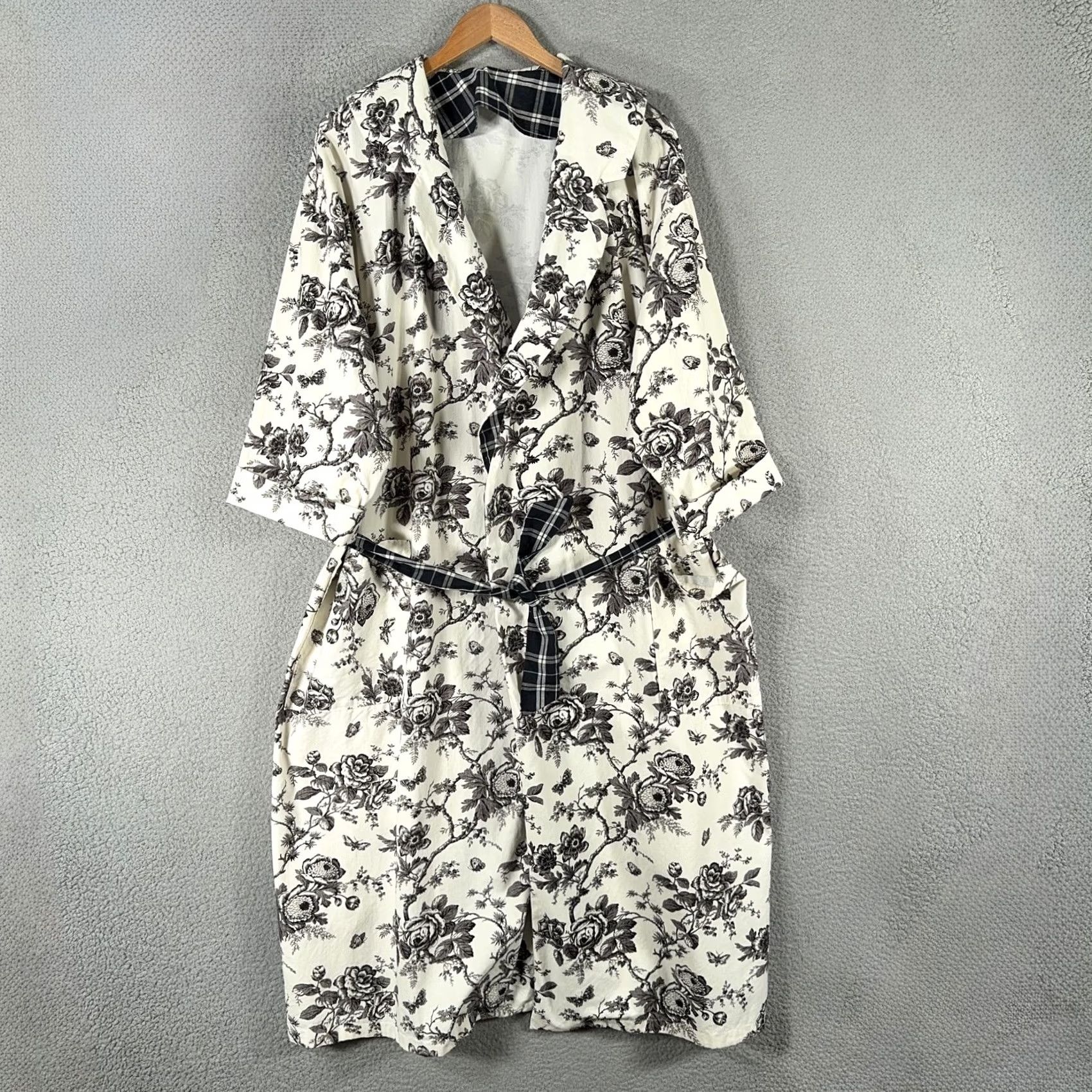 Vintage VINTAGE Handmade Robe One Size Black White Floral Toile de Jouy Kimono Belted Size ONE SIZE - 3 Thumbnail