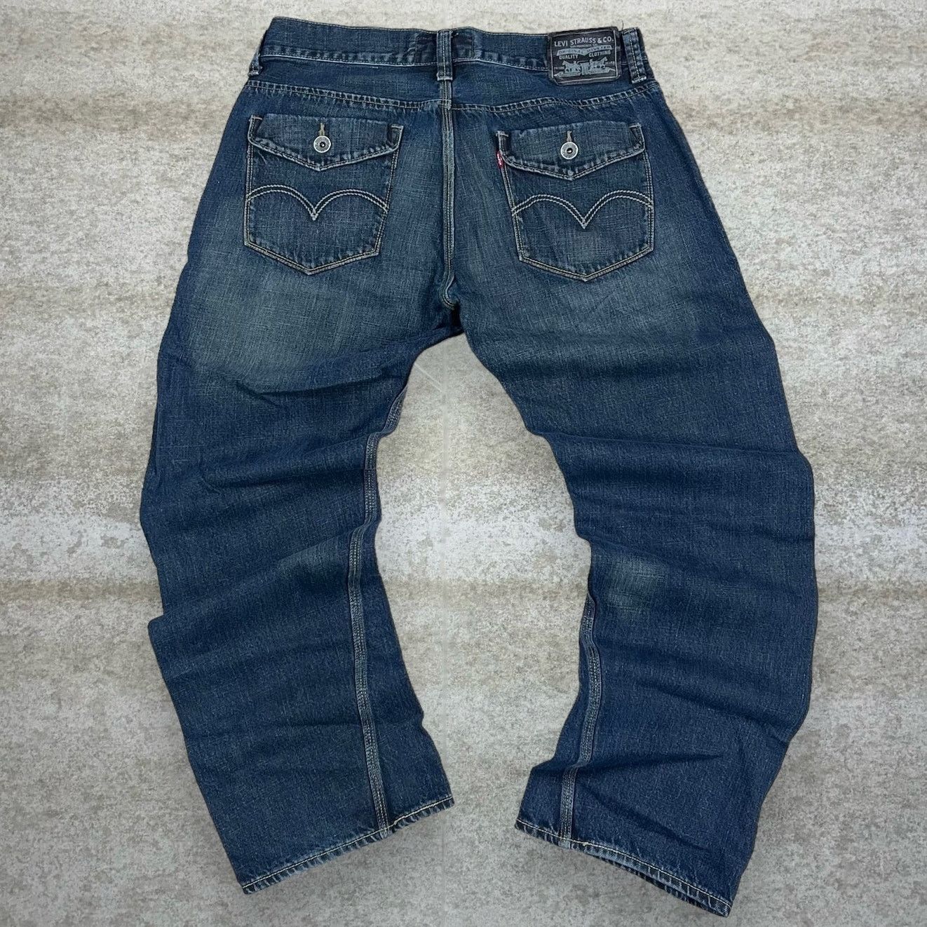 Vintage Y2K Levis Jeans 36x32 Slim Straight Fit Dark Wash