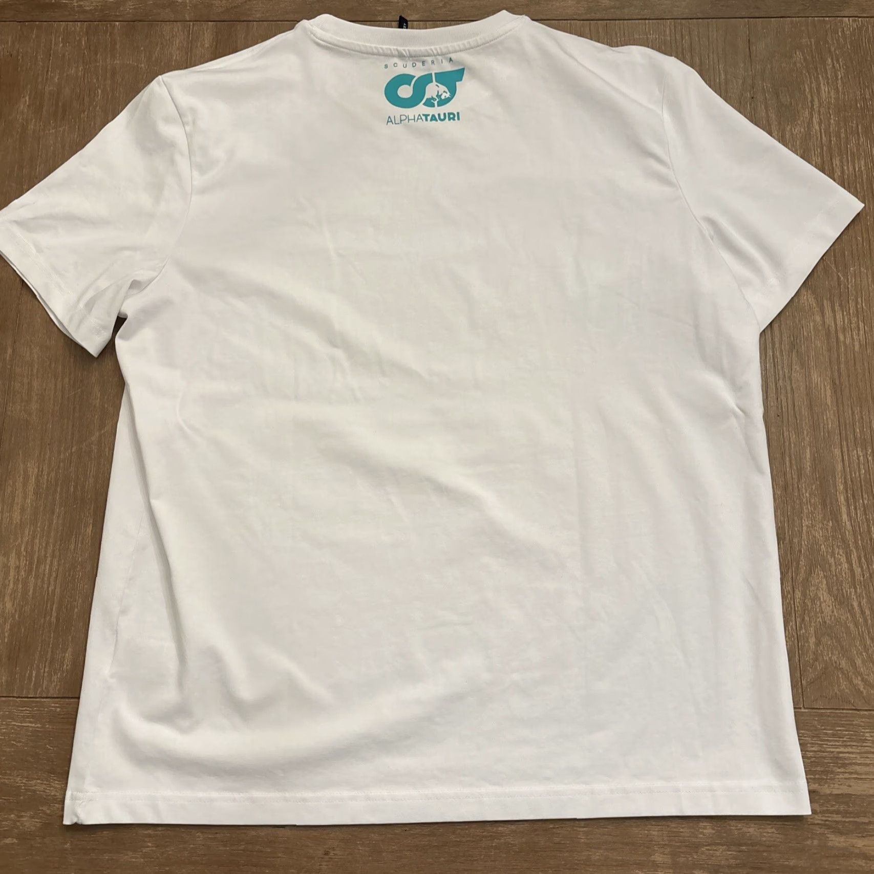 Vintage ALPHA Scuderia Alpha Taurus F1 T-Shirt Men's Large White Size US L / EU 52-54 / 3 - 4 Thumbnail