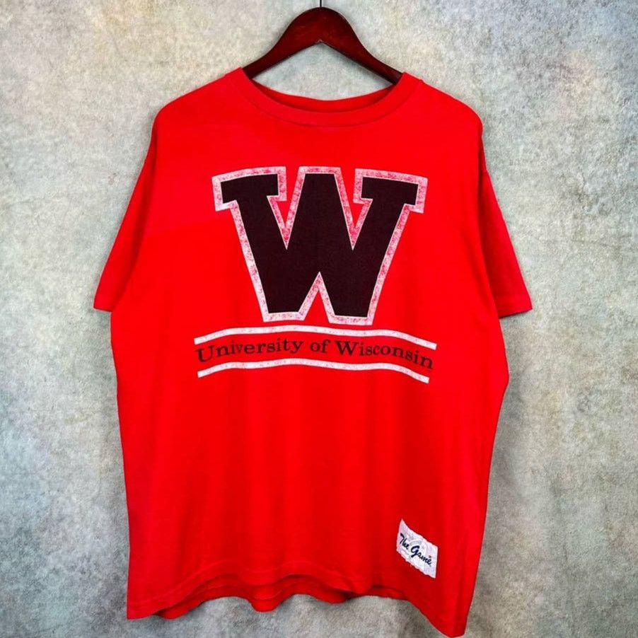 The Game × Vintage Vintage 90s Wisconsin Badgers T Shirt Mens Sz L Red Size US L / EU 52-54 / 3 - 1 Thumbnail