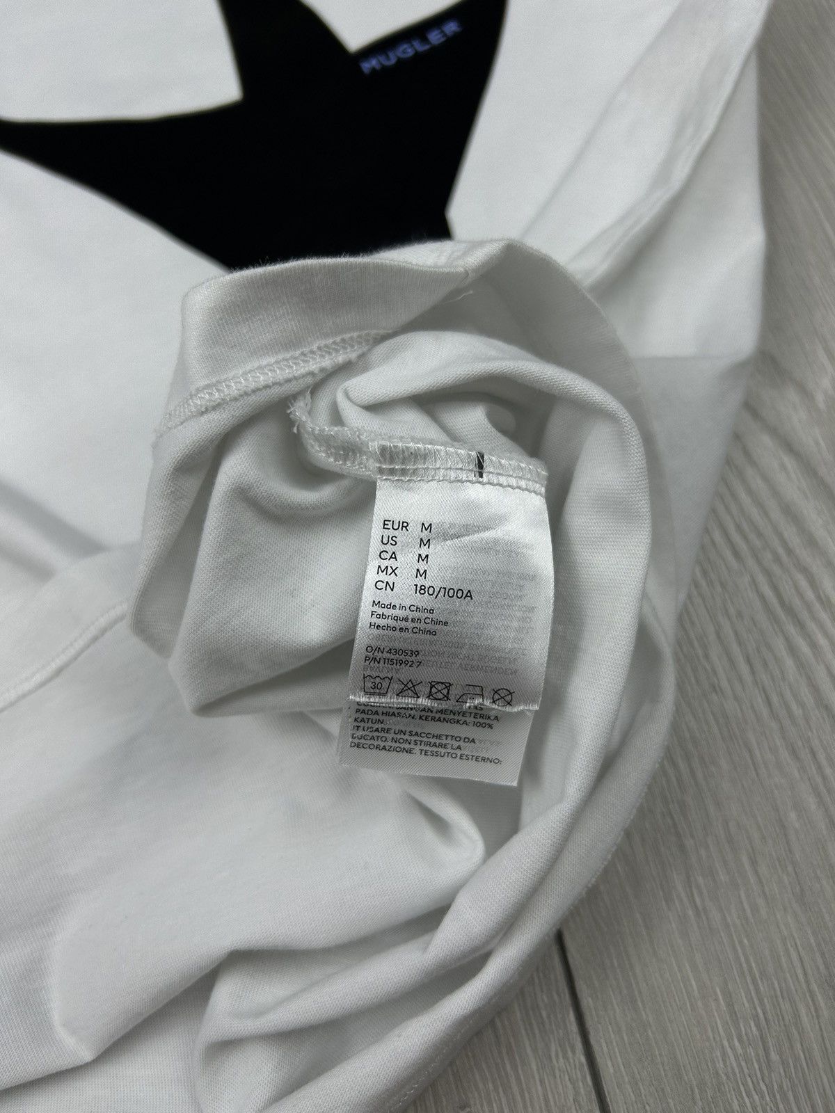 H&M × Mugler Mugler x H&M Men’s White T shirt Size M Size US M / EU 48-50 / 2 - 4 Thumbnail