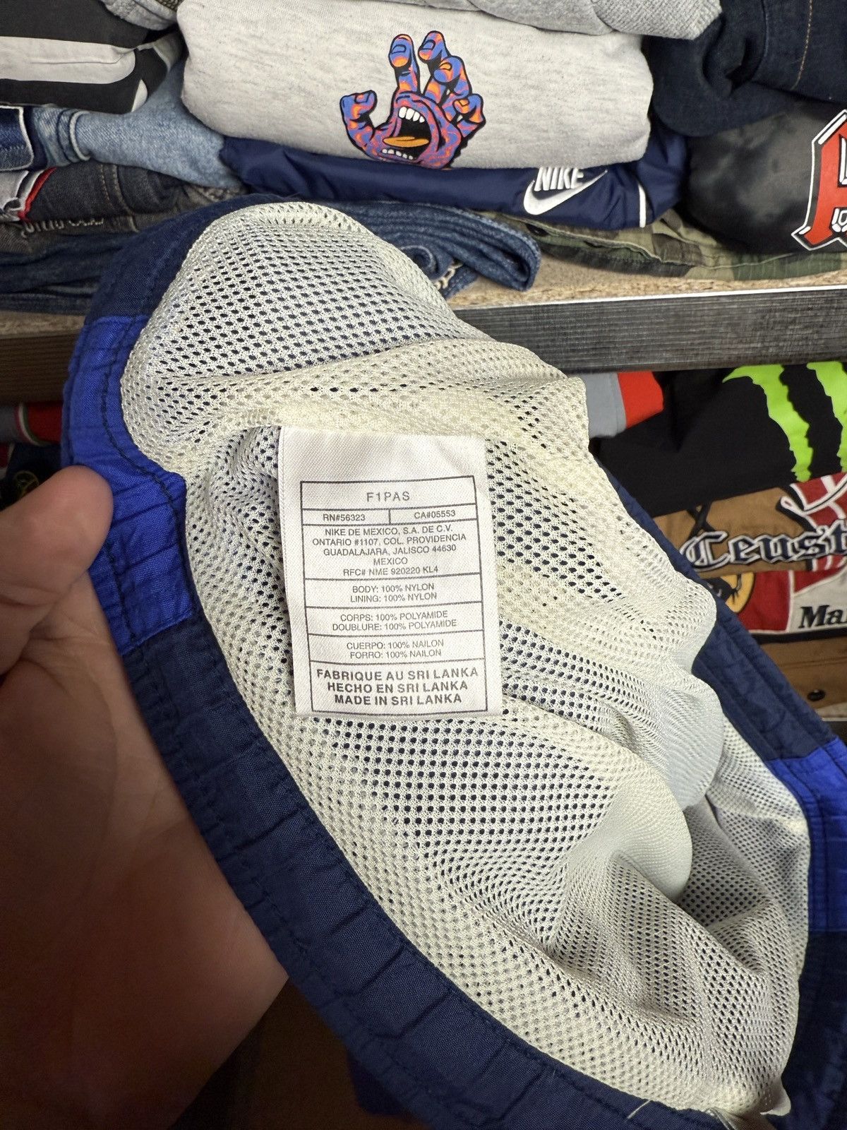 Other Nike Vintage Nylon Big Swoosh Shorts Size US 34 / EU 50 - 6 Thumbnail