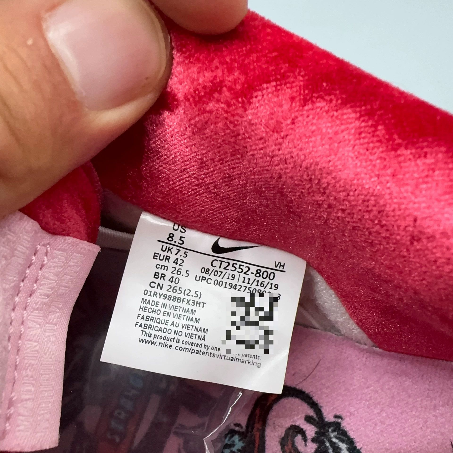 Nike Nike Dunk SB Valentine's Day Pink White Size US 9 / EU 42 - 9 Thumbnail