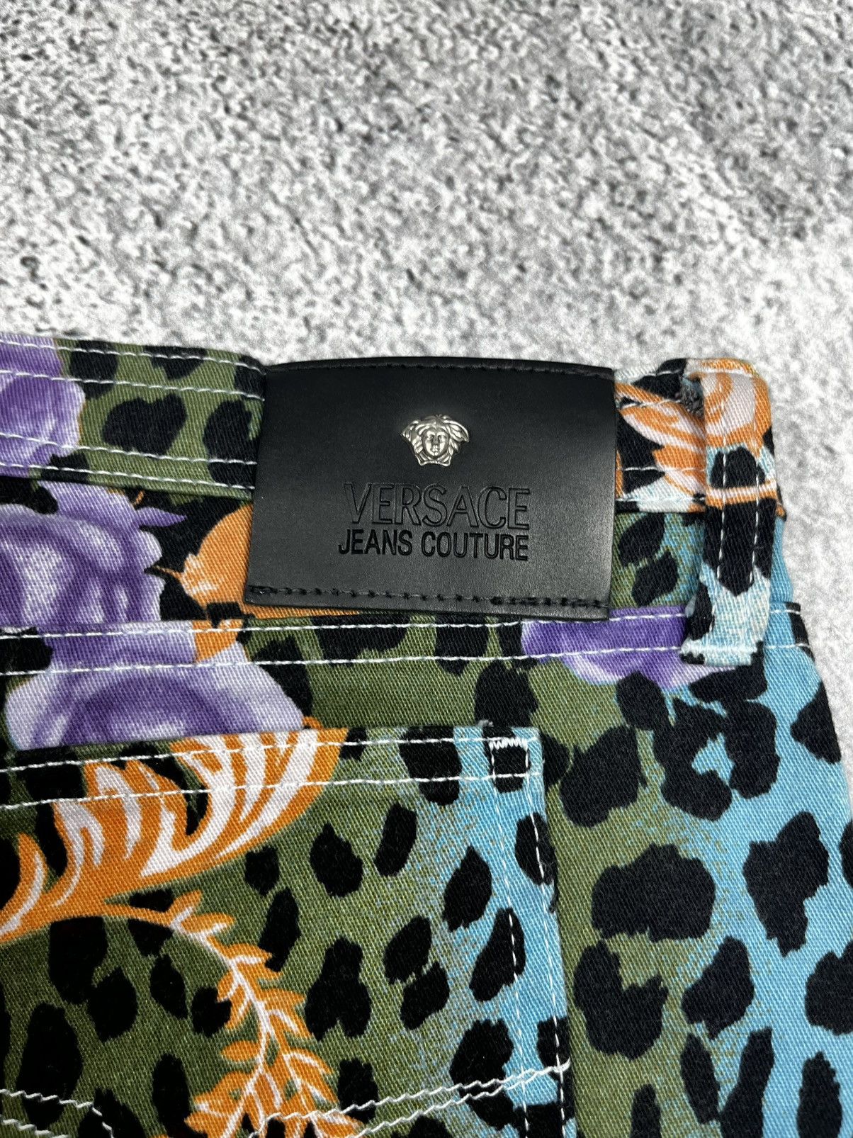 Versace Jeans Couture Gianni Versace Bold Multi-Color Leopard with Floral Print Size 28" / US 6 / IT 42 - 14 Thumbnail