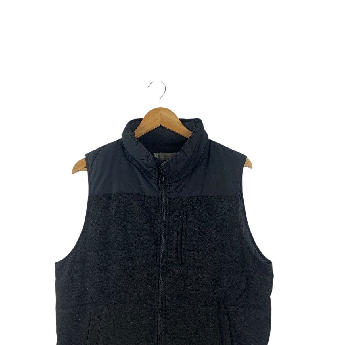 Takeo Kikuchi Vintage TAKEO KIKUCHI JAPAN Light Puffer Vest Jacket Size M / US 6-8 / IT 42-44 - 2 Thumbnail