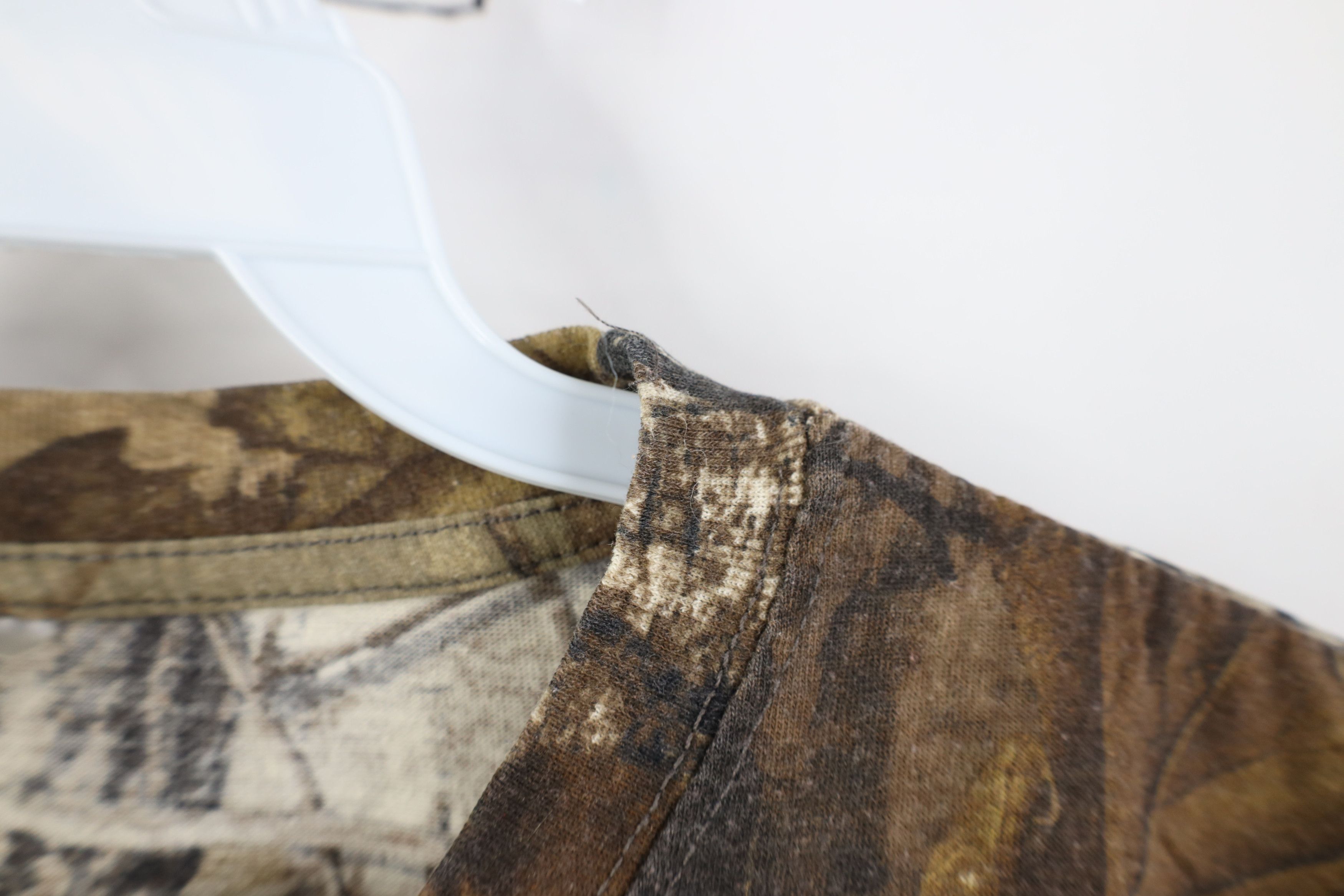 Vintage Vintage 90s Y2K Streetwear Camouflage Pocket T-Shirt Size US M / EU 48-50 / 2 - 6 Thumbnail
