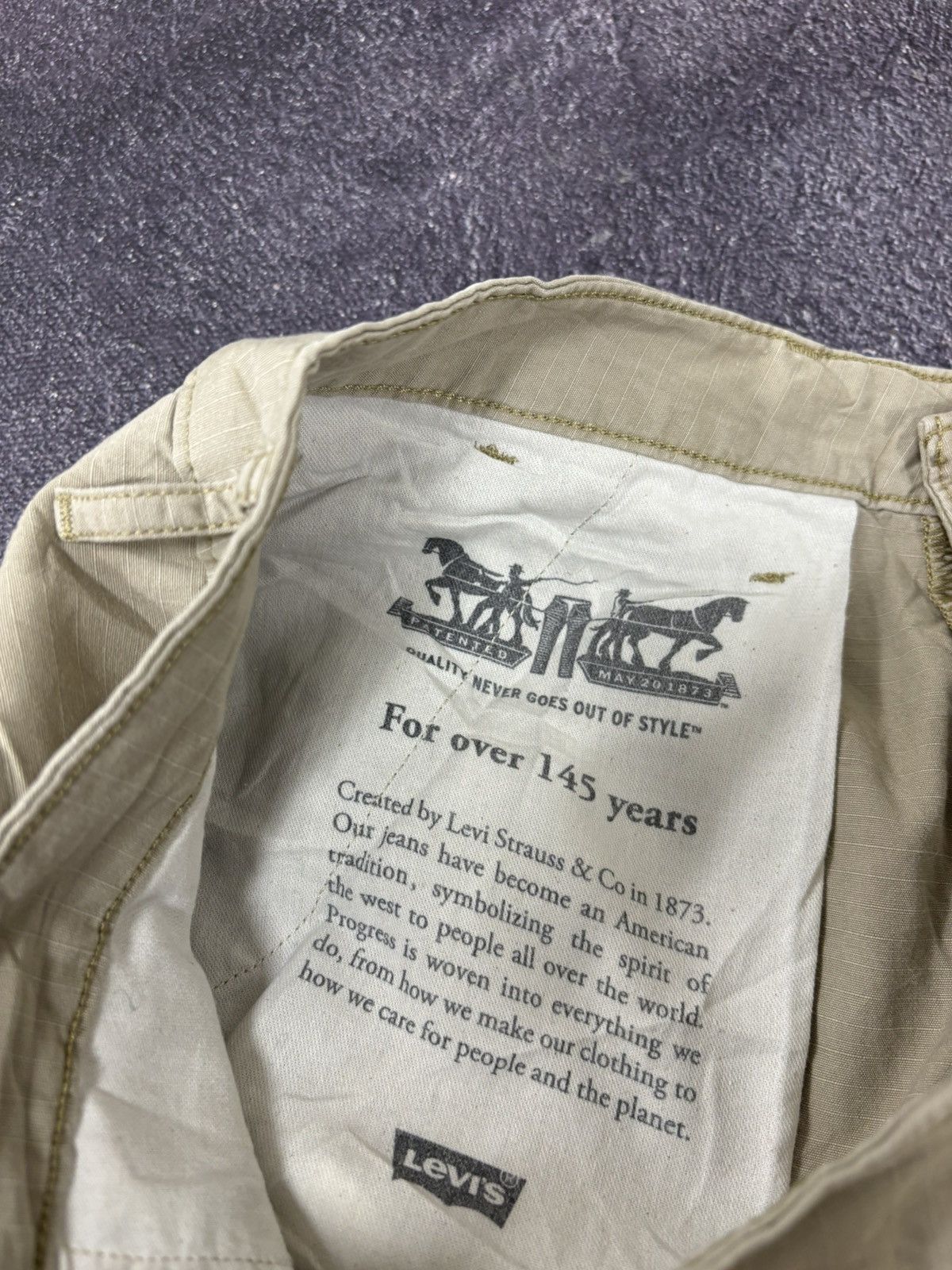 Levi's Vintage Levi’s USA Mustard Military Hype Cargo Shorts Size US 31 - 17 Thumbnail