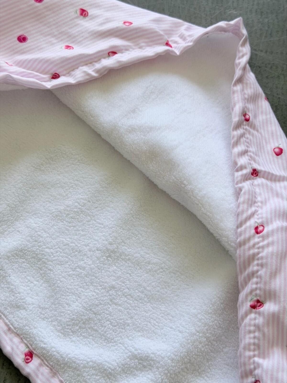 Primark Primark / Hair Towel Wrap / Pink Berry / Button Closure Size ONE SIZE - 5 Thumbnail