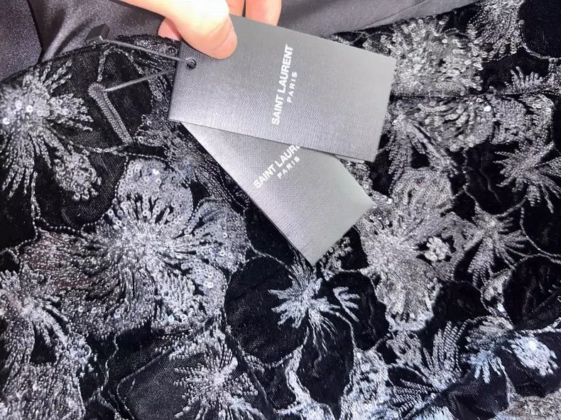 Saint Laurent Paris Saint Laurent 21SS Black Velvet Hibiscus blazer 2504-Nextar Size 46R - 5 Thumbnail
