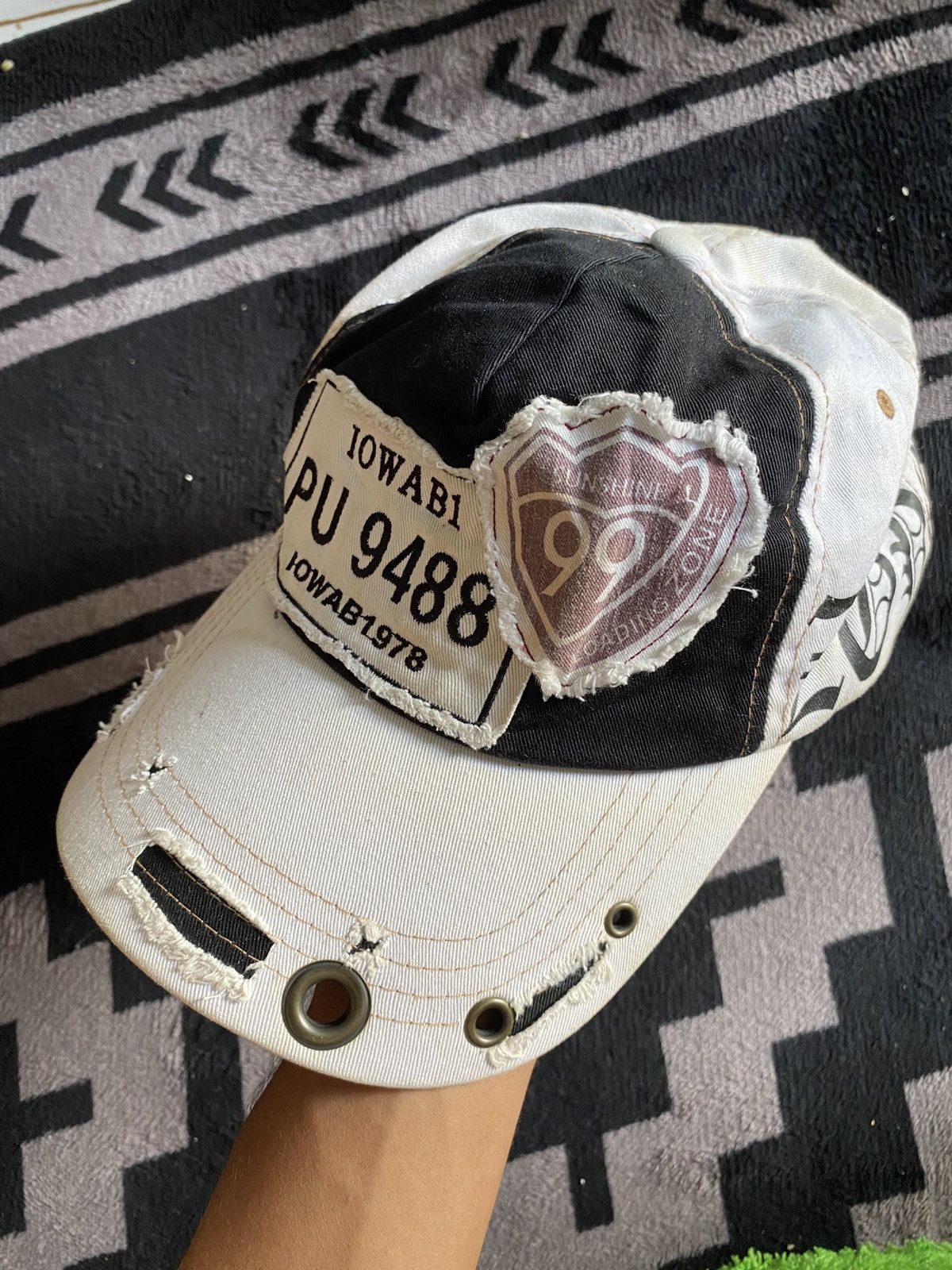 image of Avant Garde x Hat Vintage Zone 99 Distressed Trucker Hats Lgb Style in White, Men's