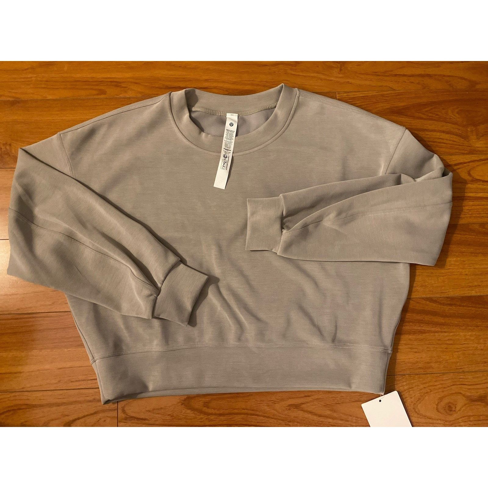 Lululemon Lululemon Oversized Soft Cropped Longsleeve Top Size S / US 4 / IT 40 - 2 Thumbnail