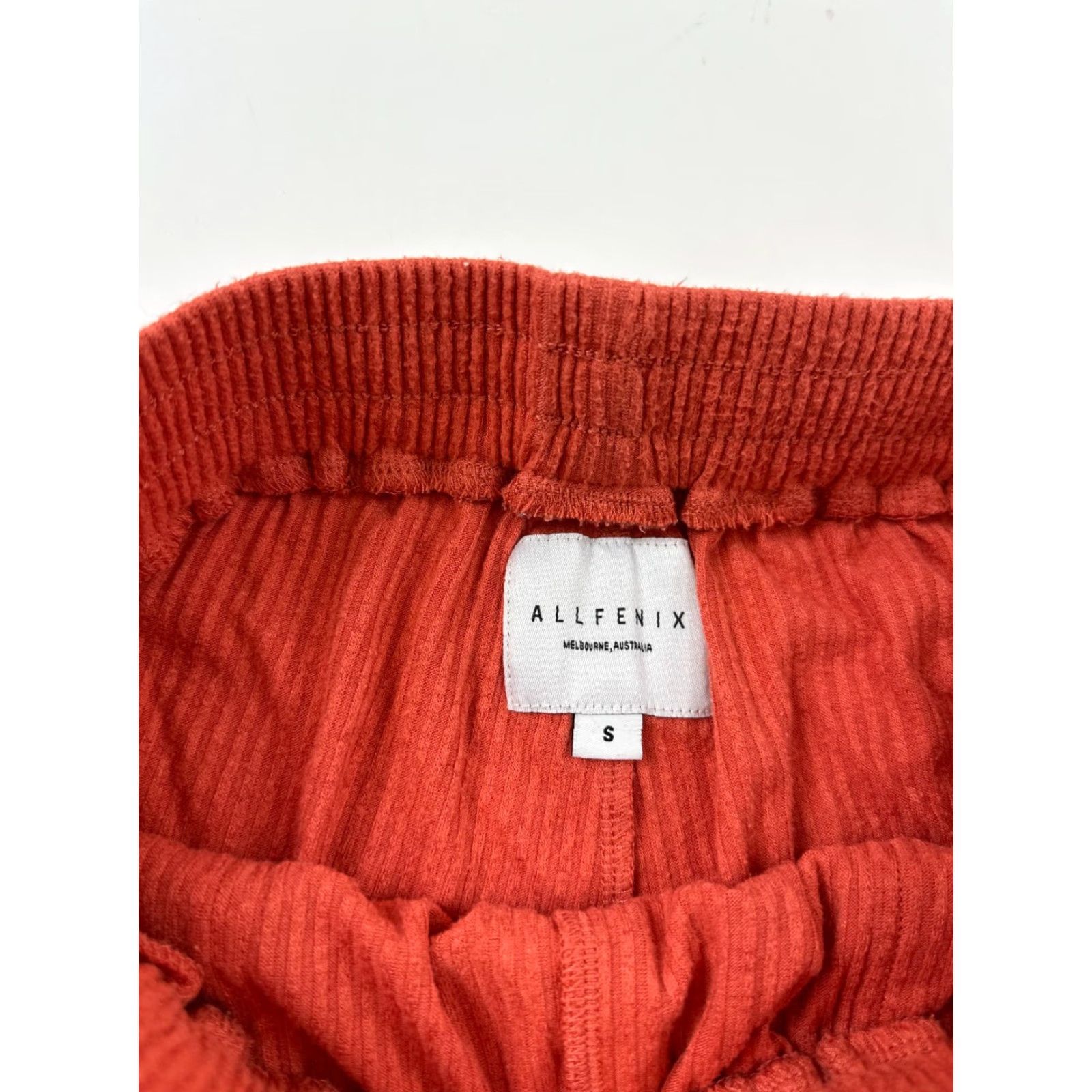 Vintage AllFenix Shorts Womens Small Orange Textured Pockets Elastic Waist Australia Size 28" / US 6 / IT 42 - 3 Thumbnail