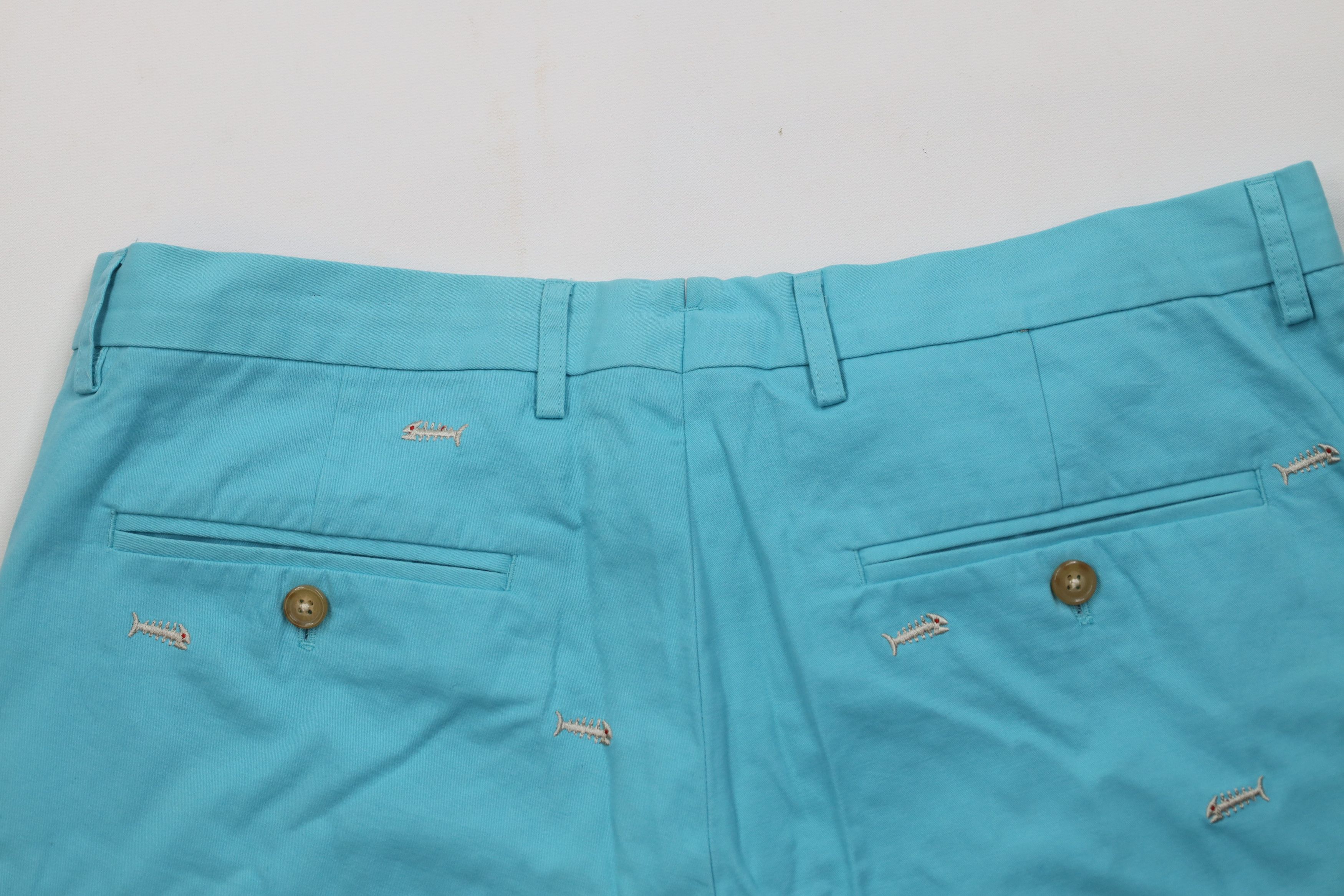 J.McLaughlin J Mclaughlin Fish Bone All Over Print Golf Chino Shorts Blue Size US 36 / EU 52 - 11 Thumbnail