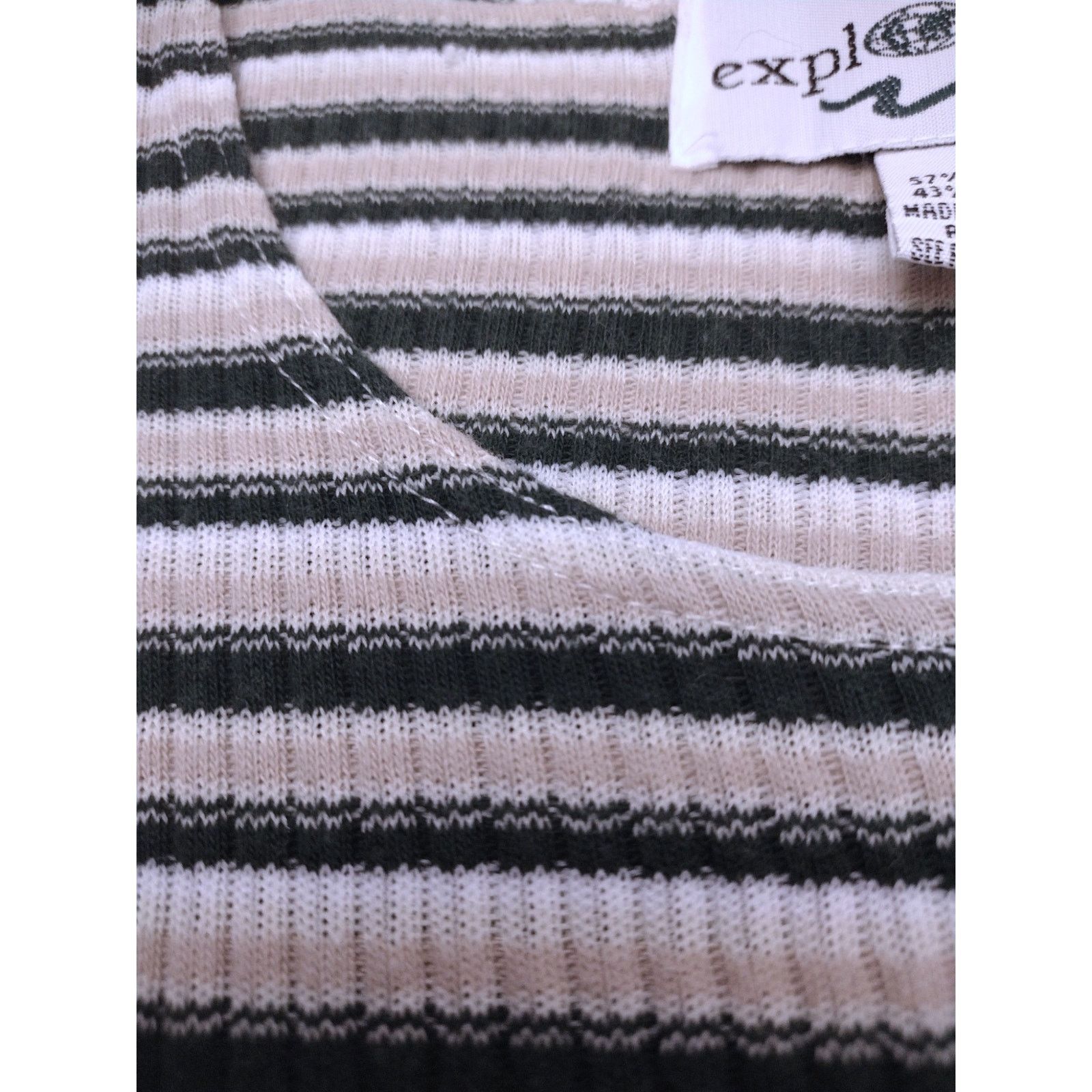 Vintage Vintage Y2K Striped Tiny Tee Size XS / US 0-2 / IT 36-38 - 13 Thumbnail