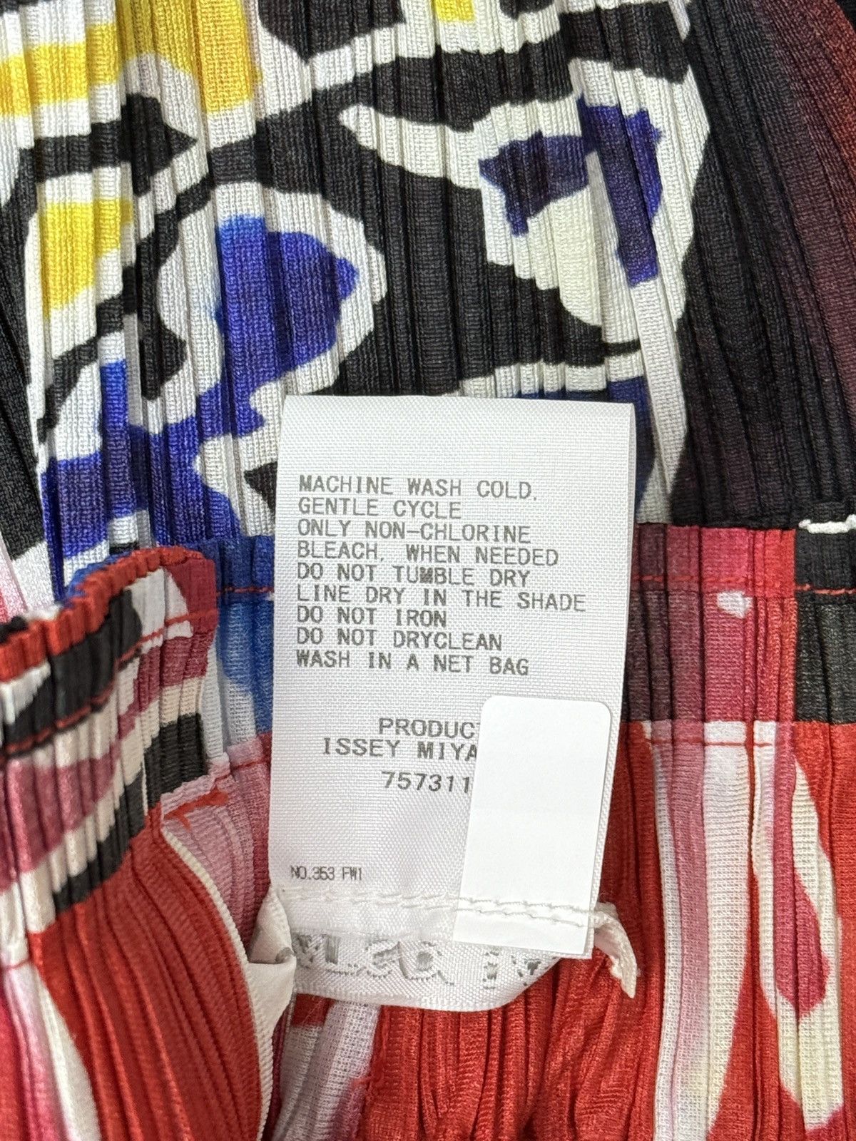 Pleats Please Issey Miyake Red Facial Makeup Pleated Pants Size 37" - 5 Thumbnail