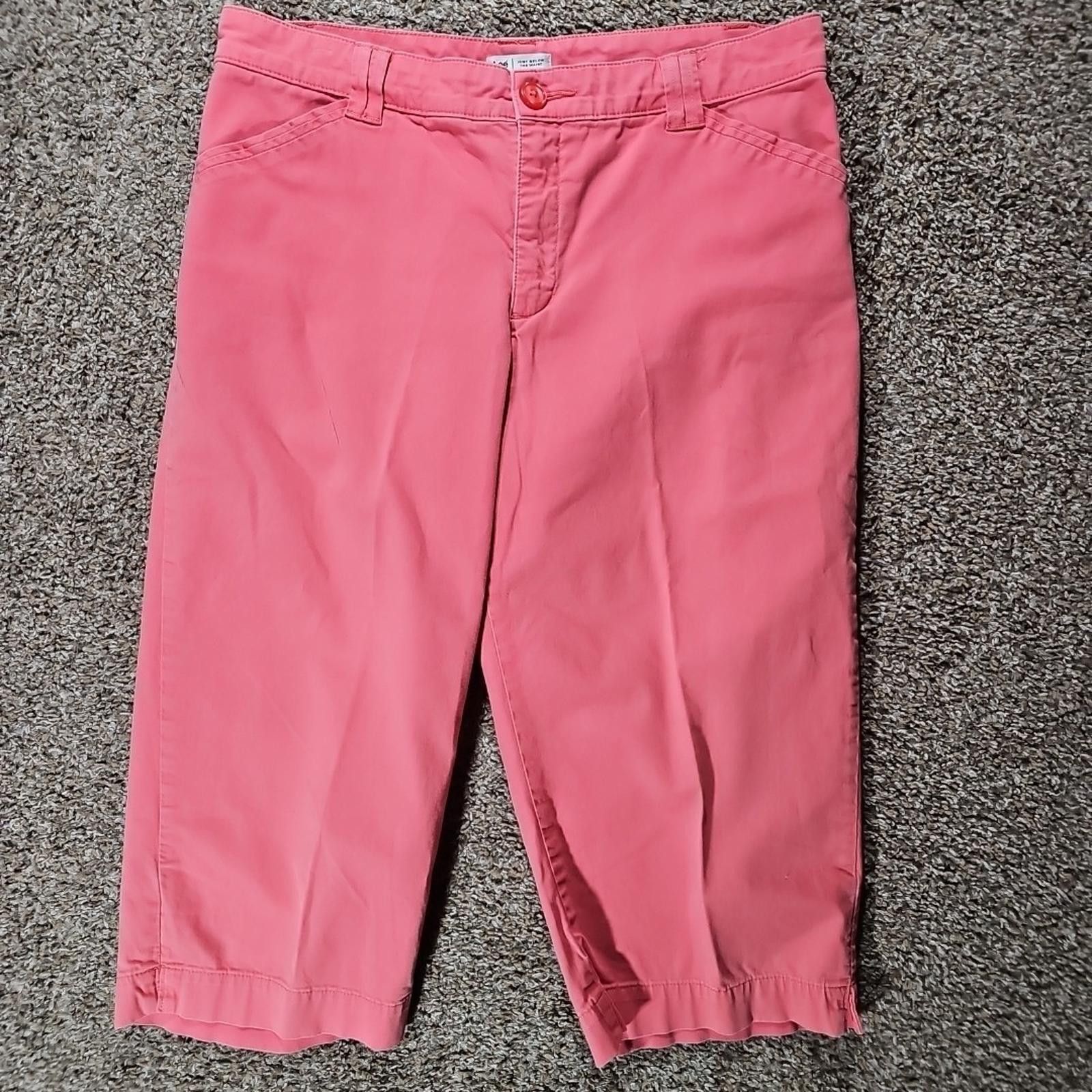 Lee LEE Just Below The Waist Pink Capri Pants Size 33" - 1 Thumbnail