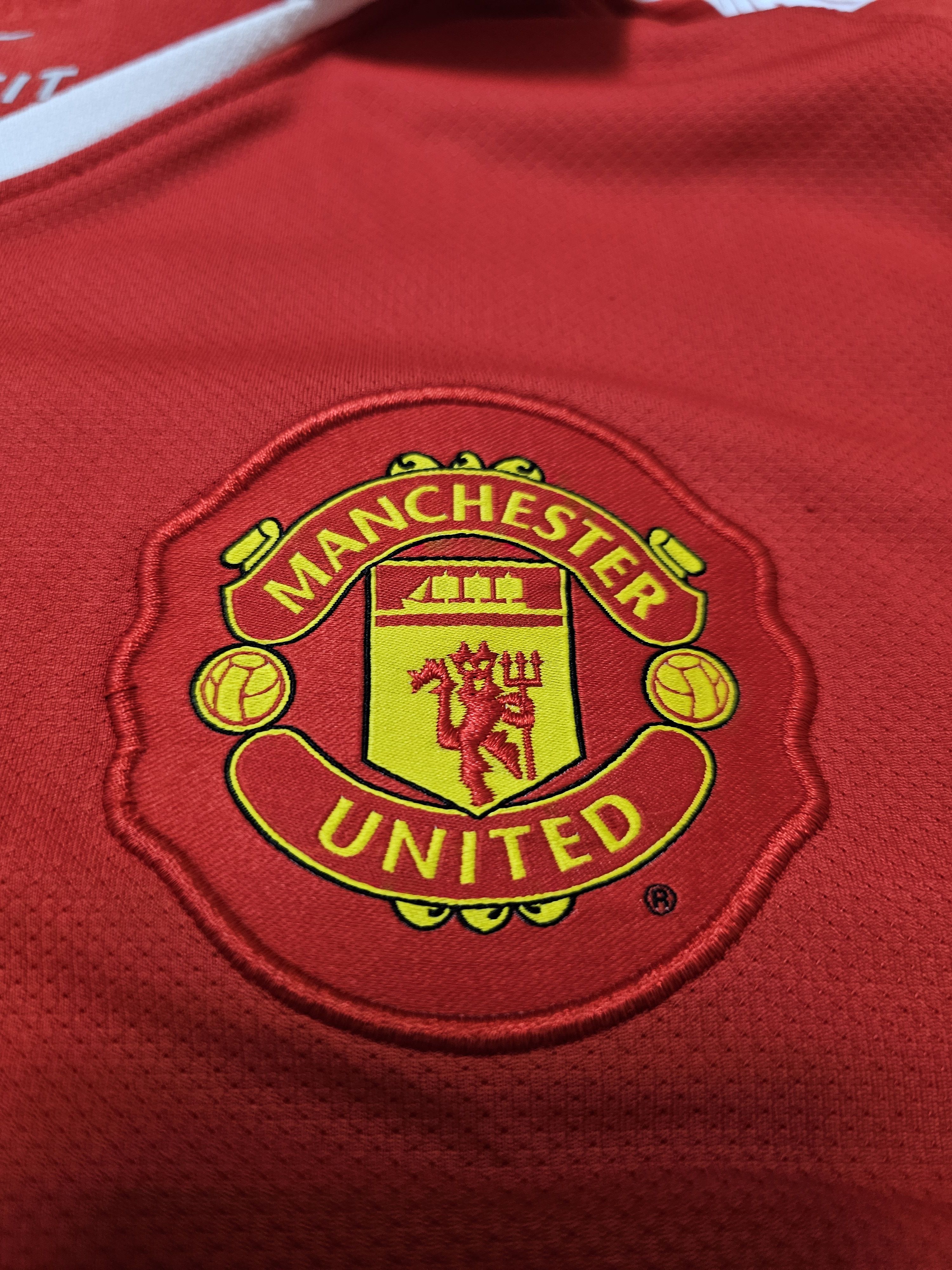 Nike MANCHESTER UNITED 2010 2011 HOME ROONEY FOOTBALL SOCCER Size US L / EU 52-54 / 3 - 4 Thumbnail